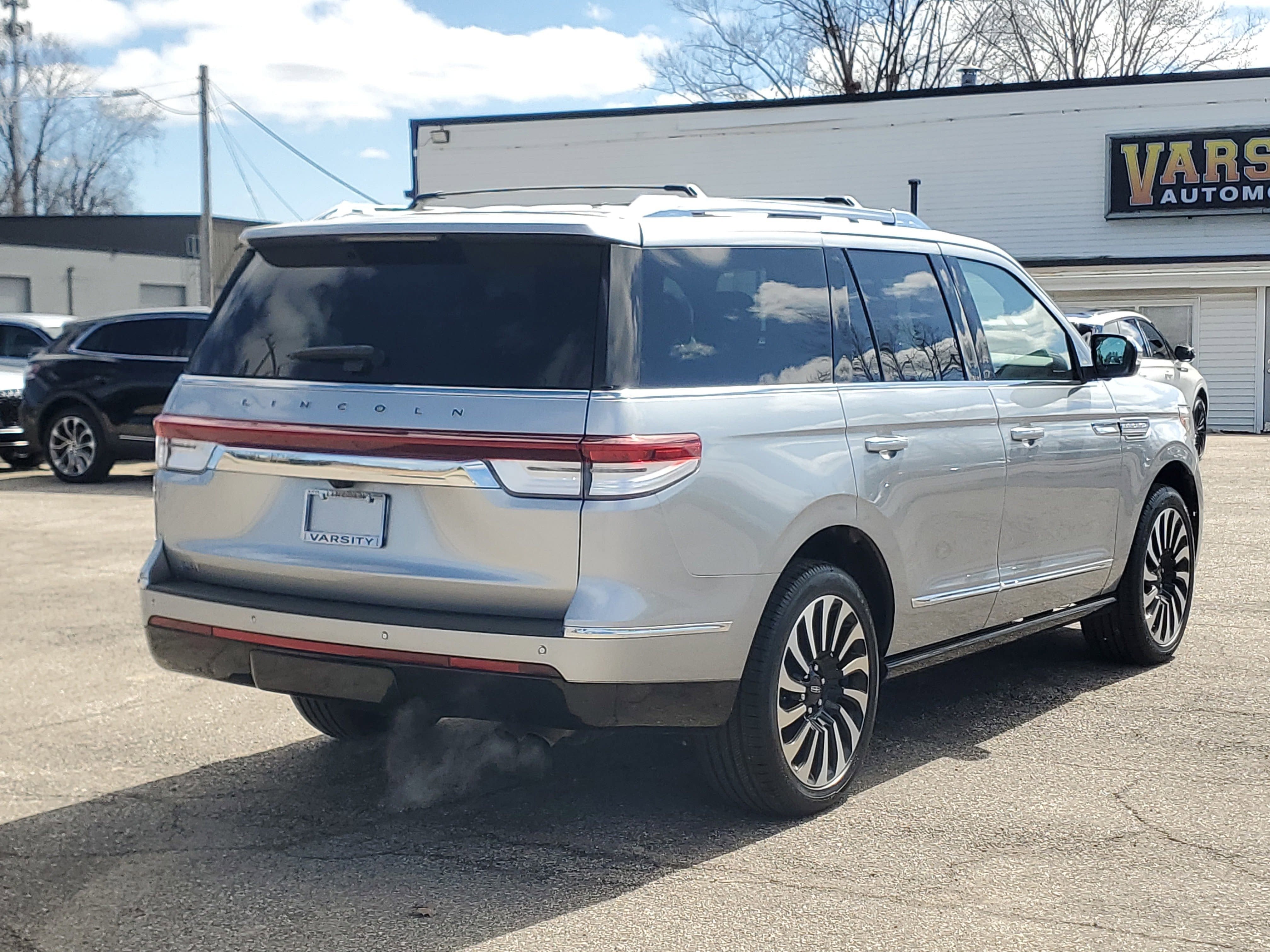 2023 Lincoln Navigator Black Label