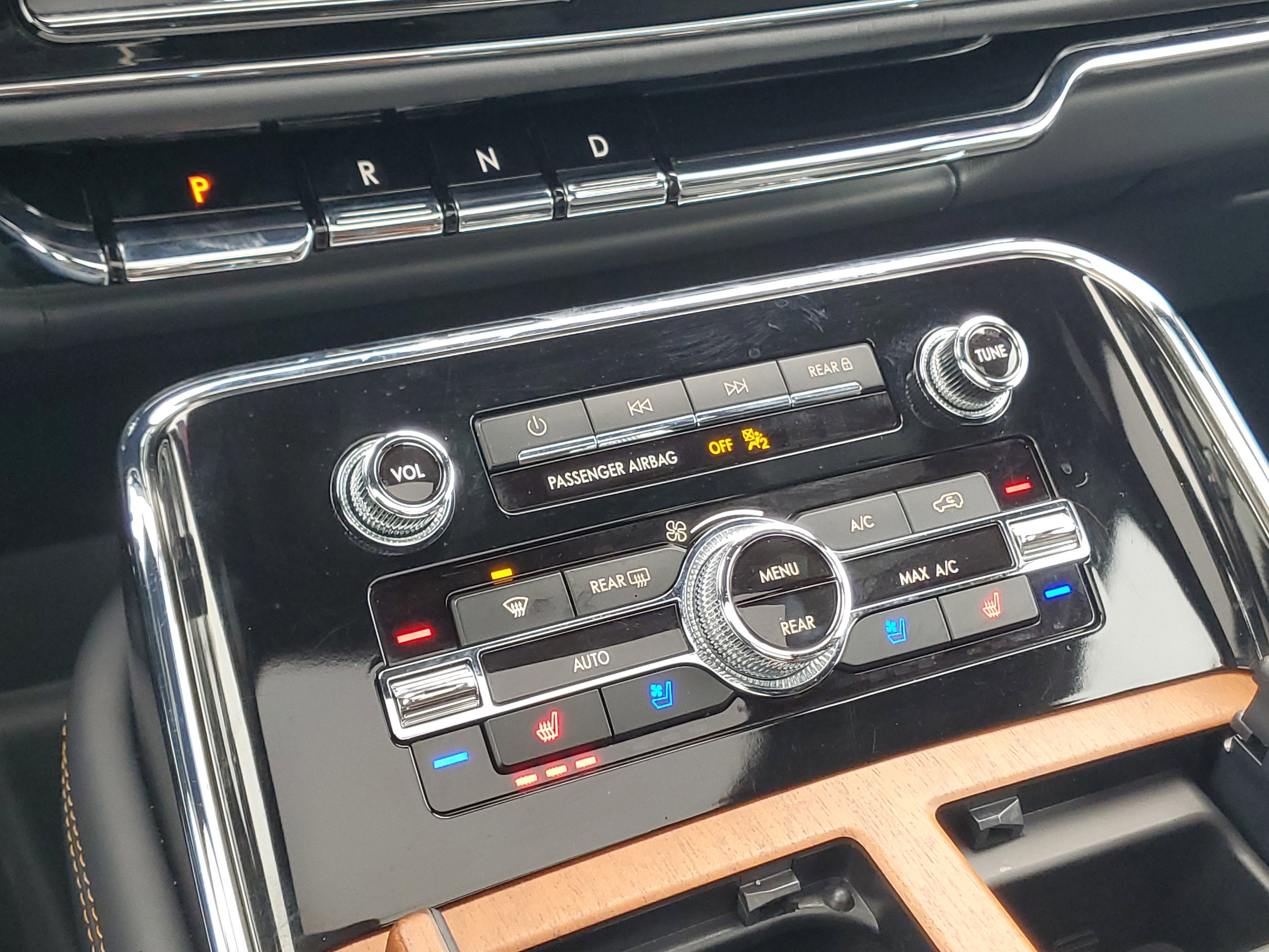 2024 Lincoln Navigator Black Label