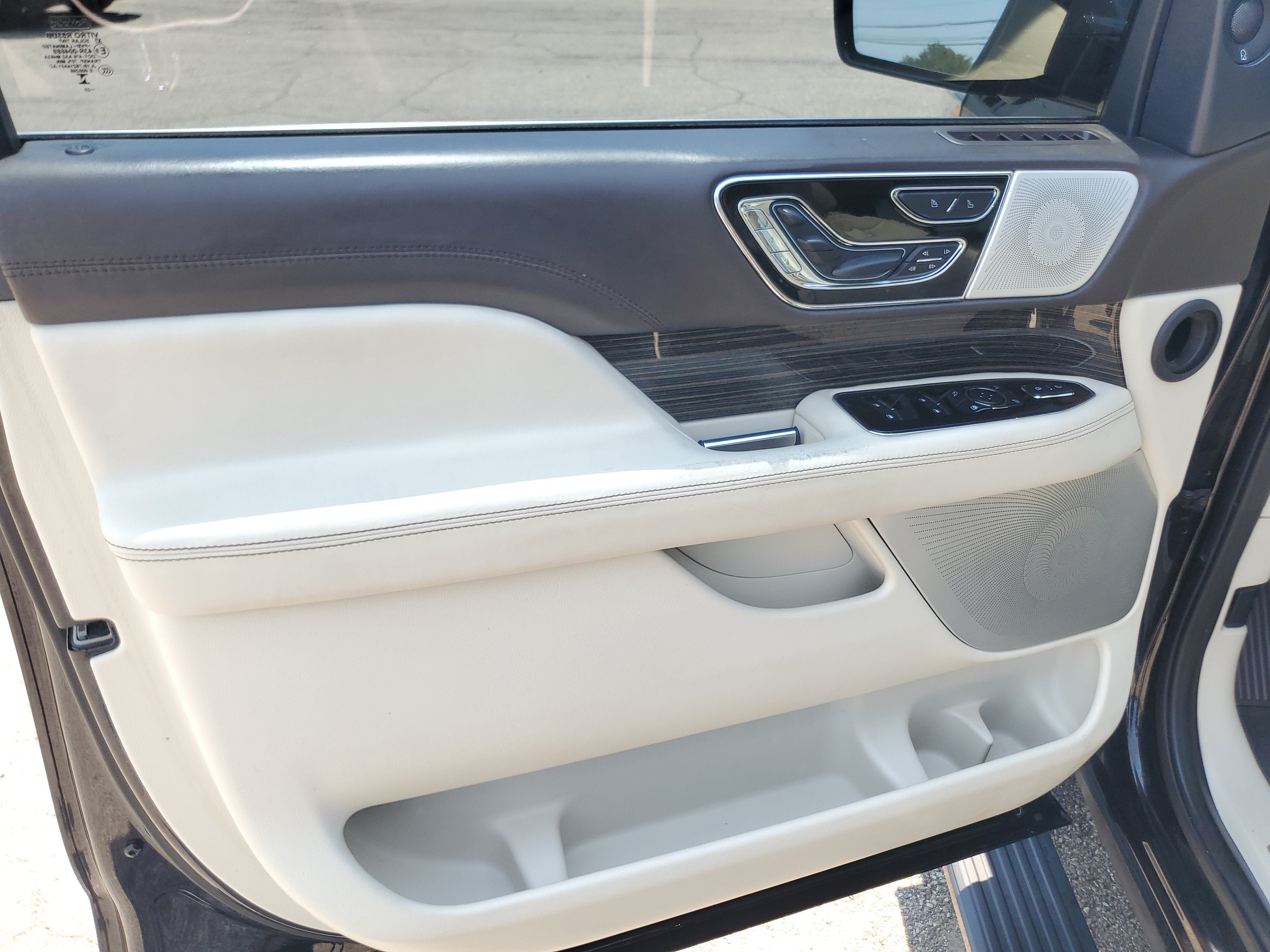 2023 Lincoln Navigator Black Label