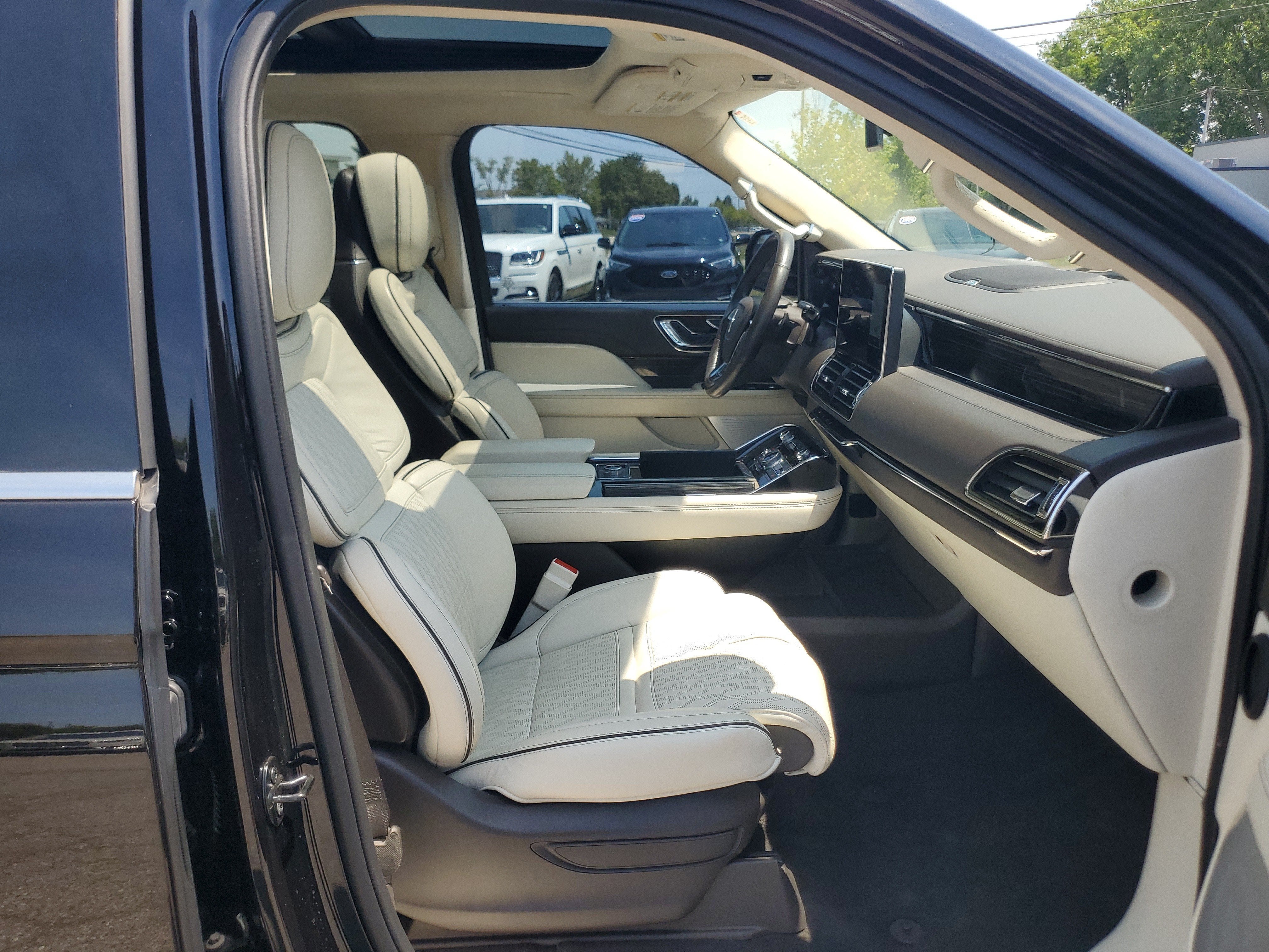 2023 Lincoln Navigator Black Label