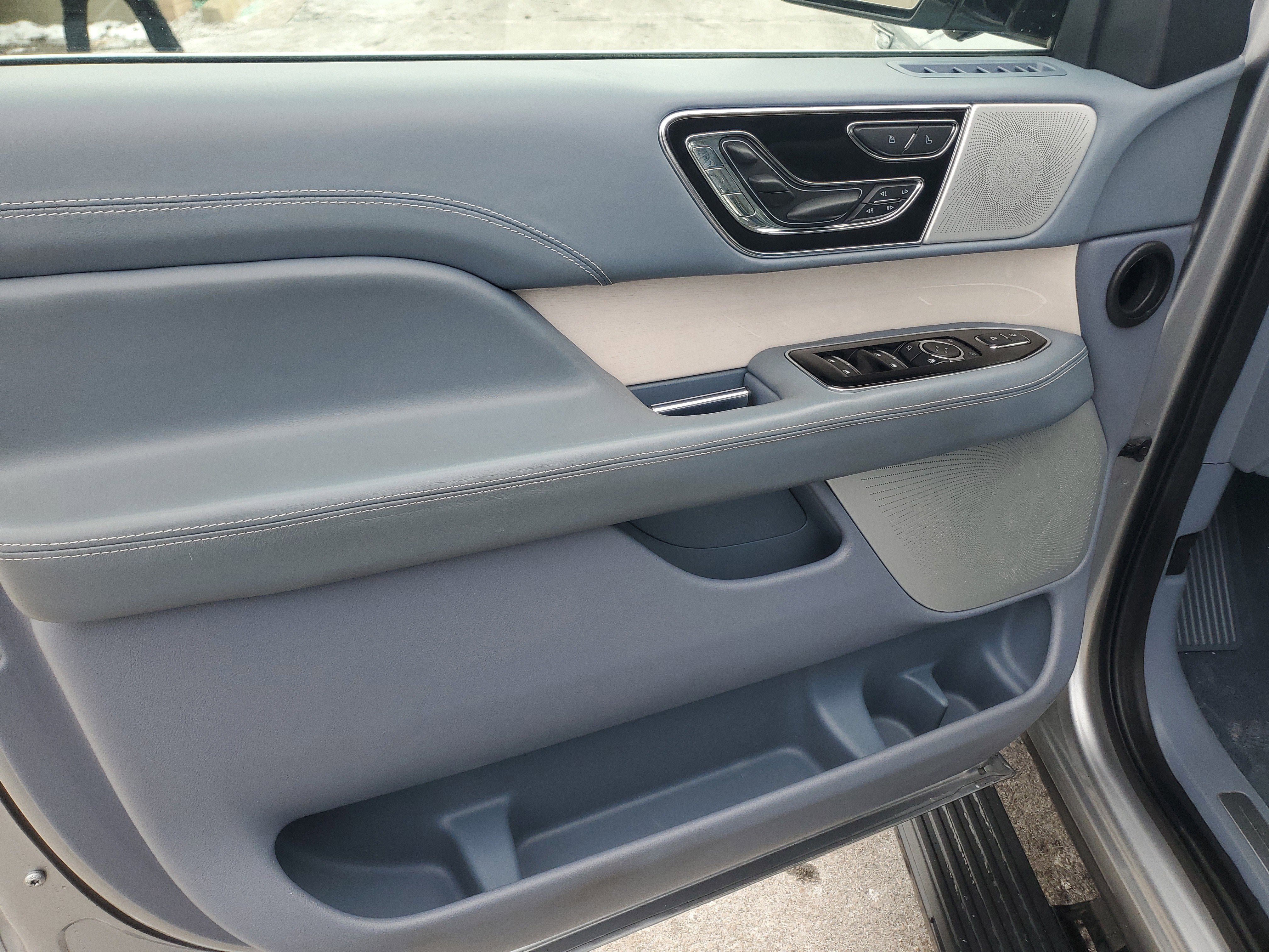 2022 Lincoln Navigator Black Label