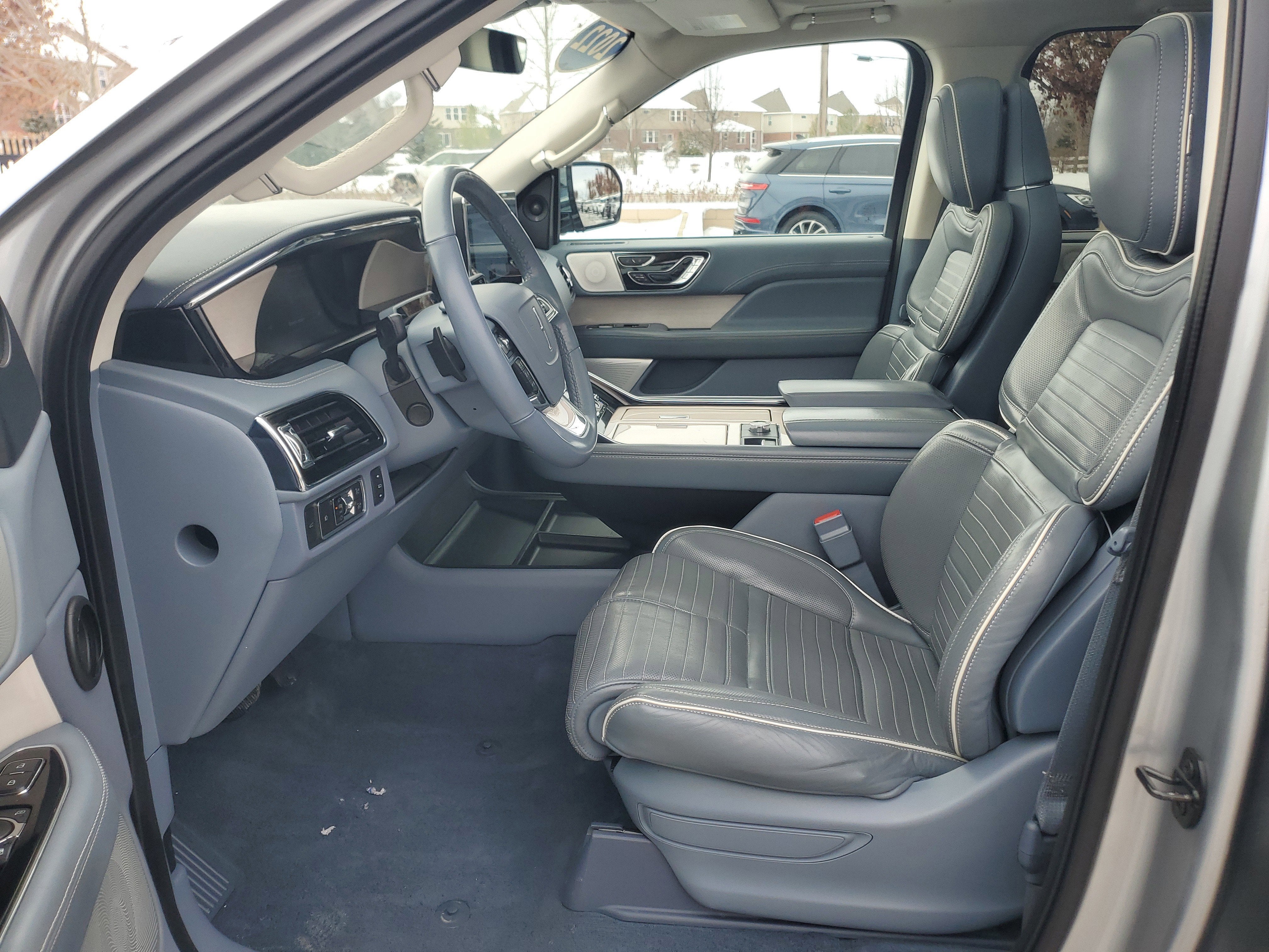 2022 Lincoln Navigator Black Label