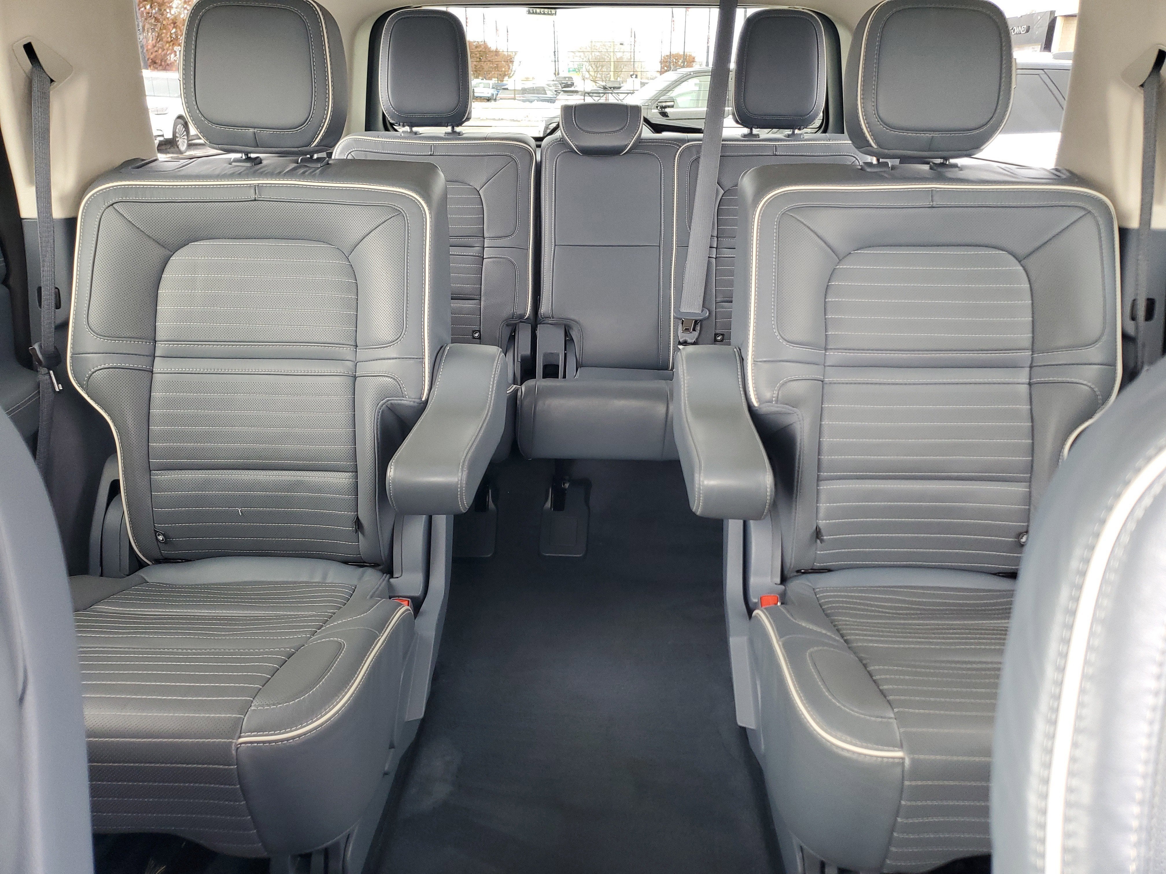 2022 Lincoln Navigator Black Label