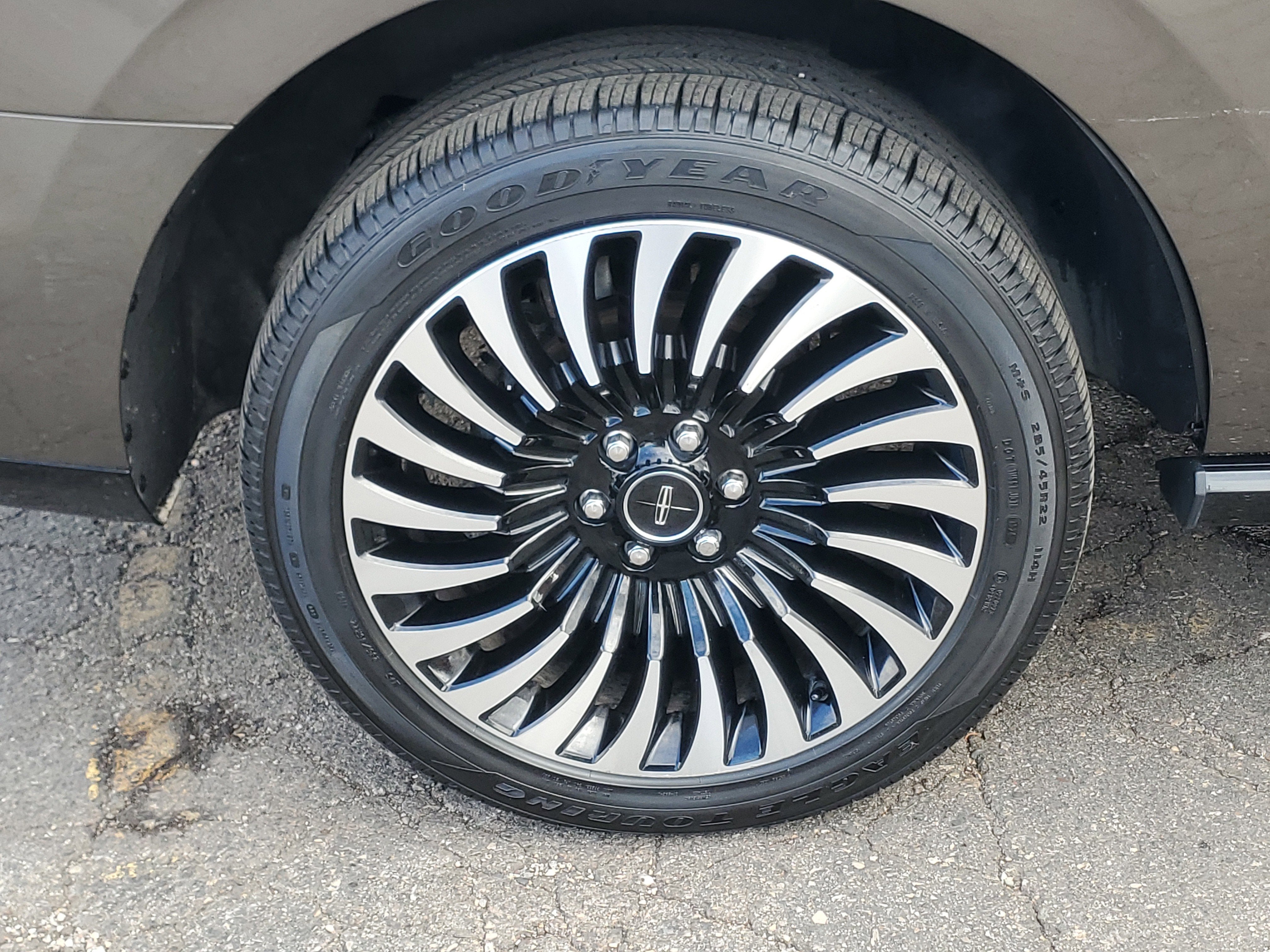 2021 Lincoln Navigator Black Label