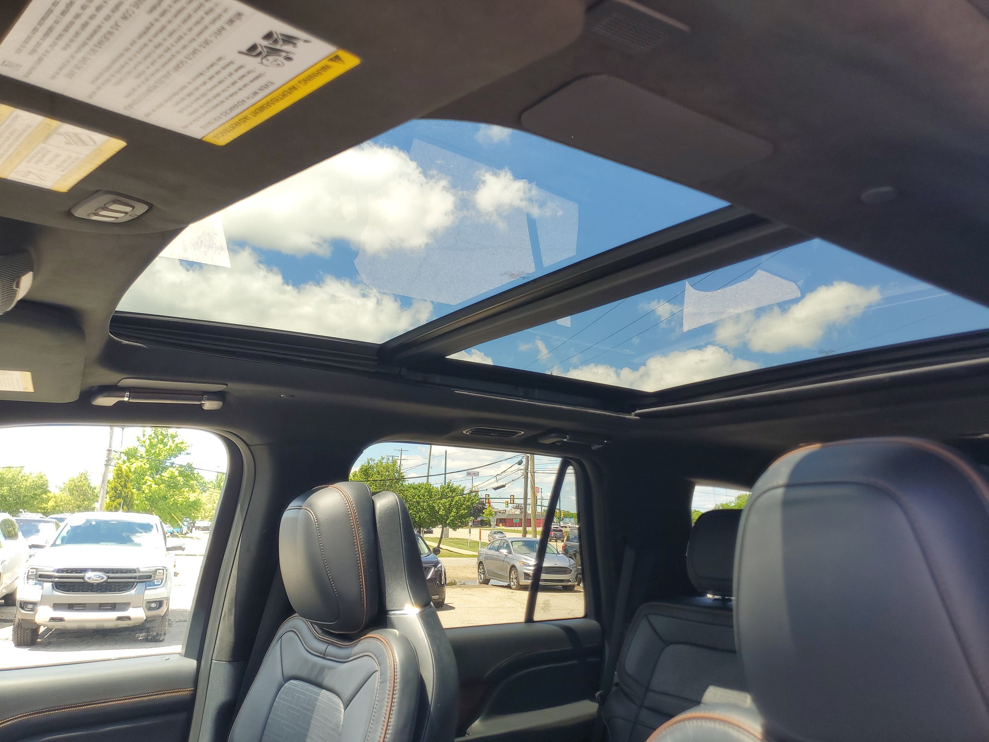 2022 Lincoln Navigator Black Label