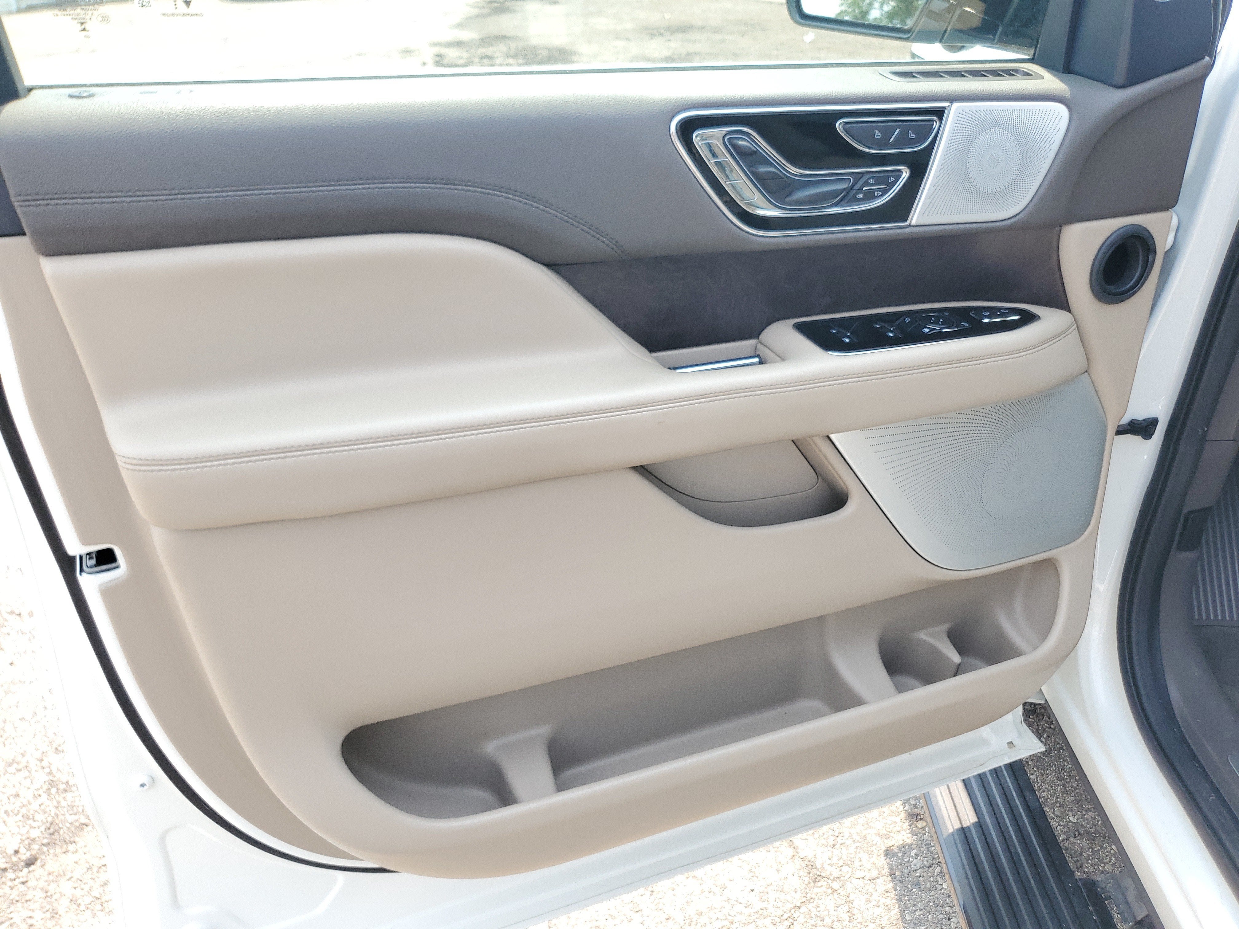 2023 Lincoln Navigator L Reserve