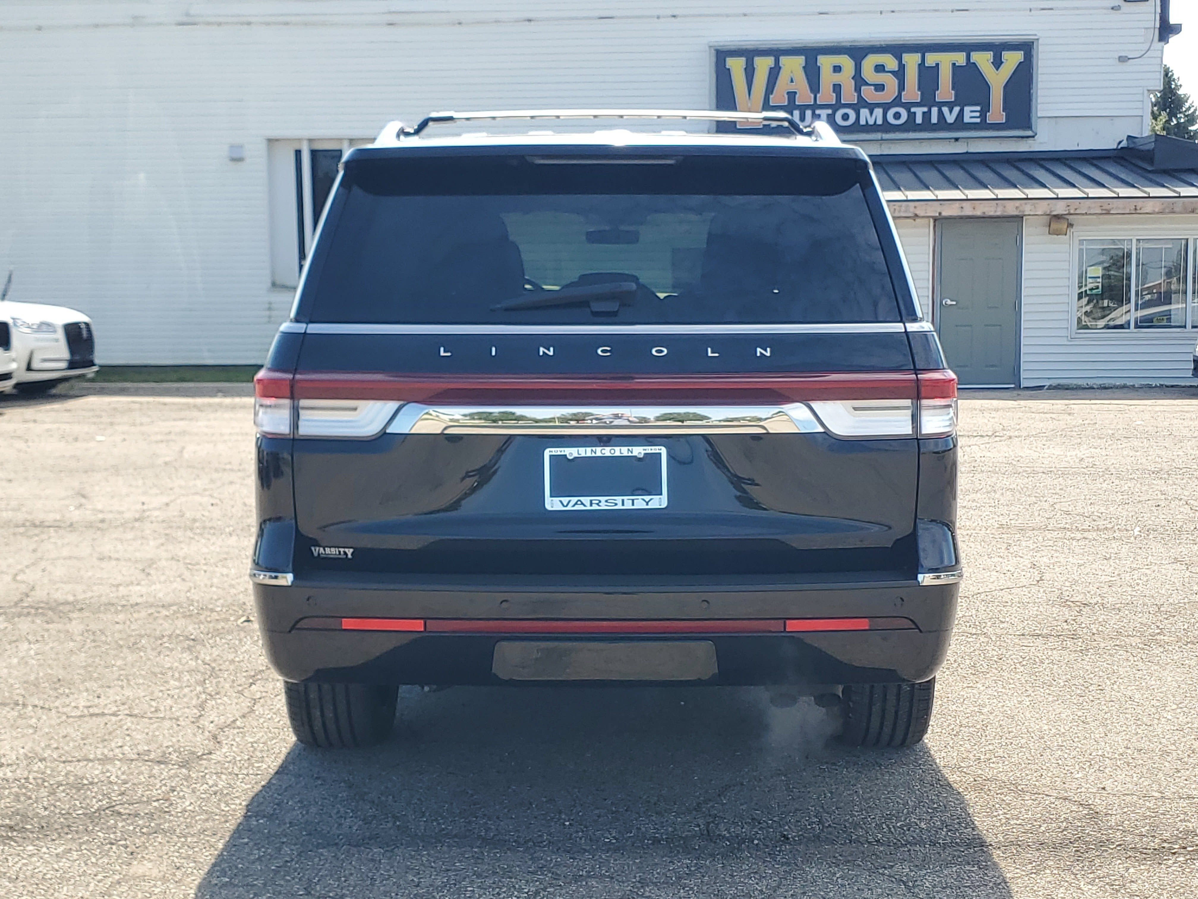 2023 Lincoln Navigator L Reserve