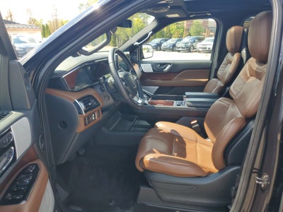 2023 Lincoln Navigator L Reserve