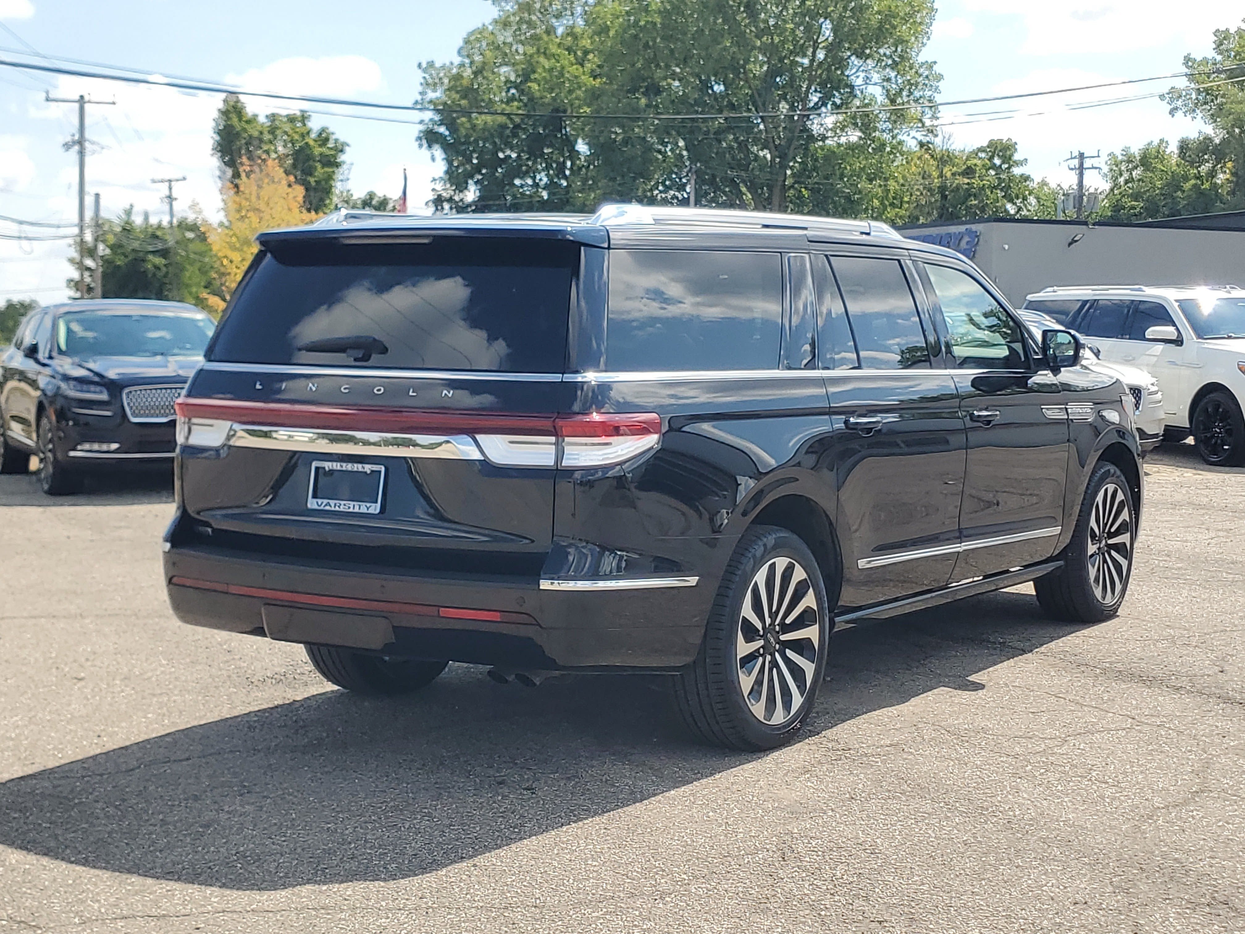 2023 Lincoln Navigator L Reserve