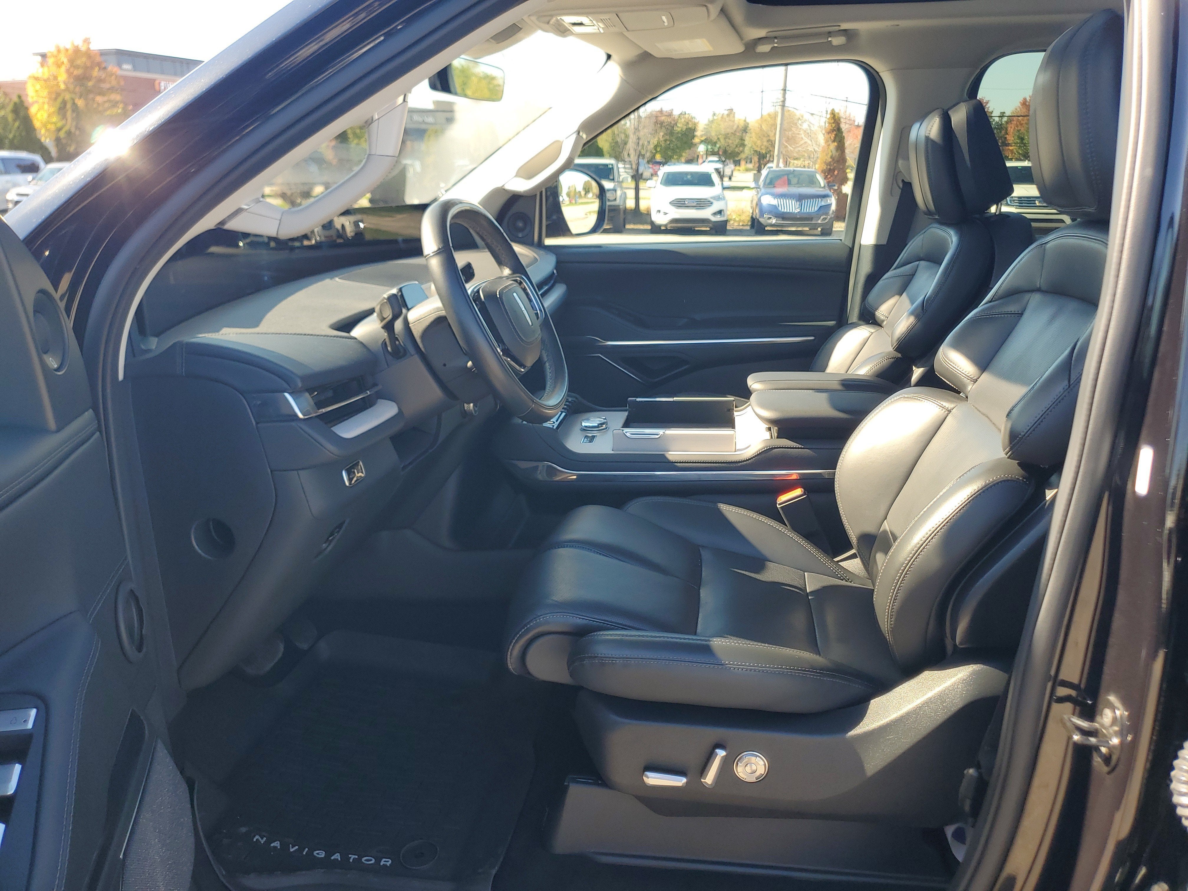 2025 Lincoln Navigator L Reserve