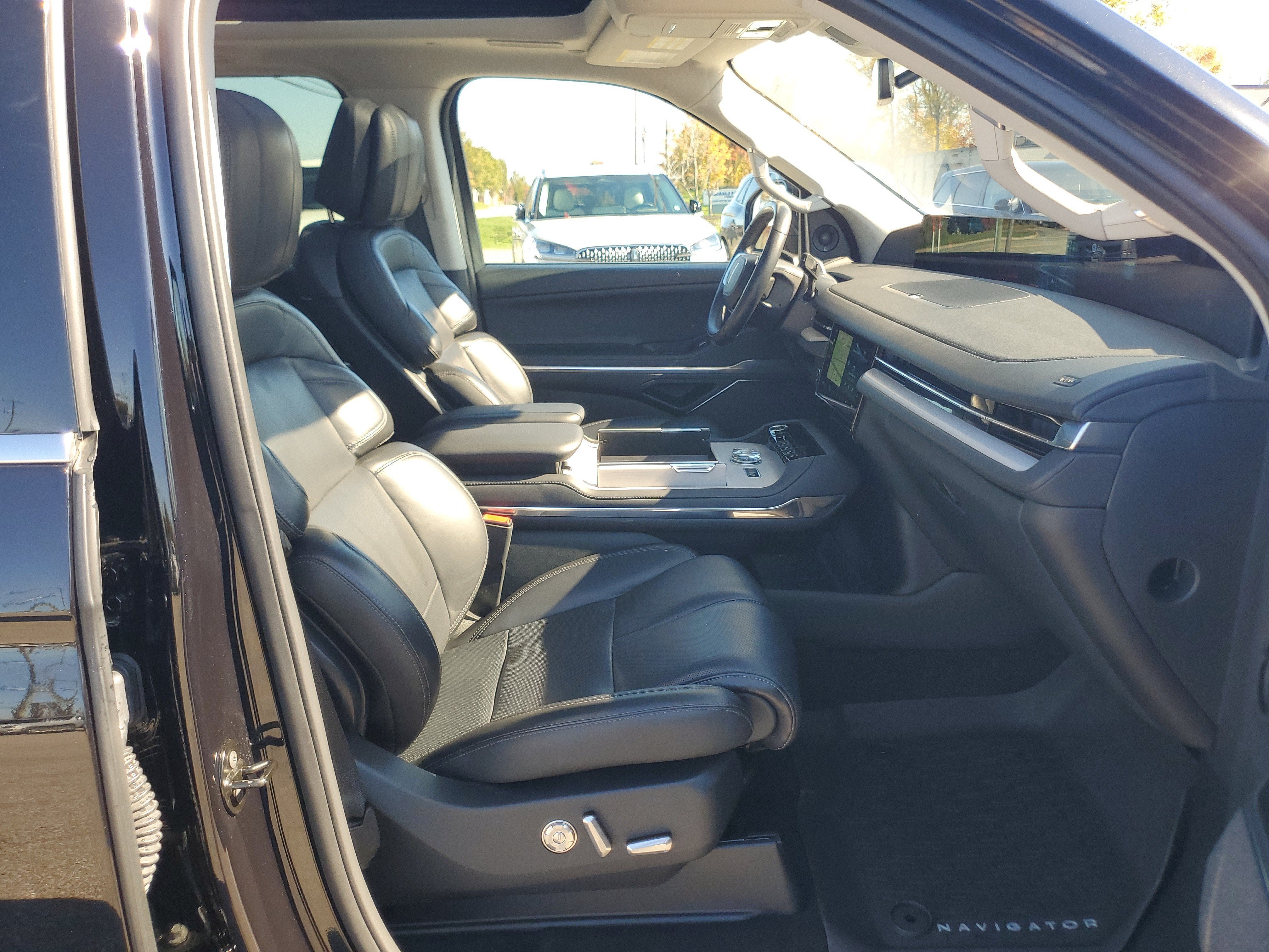 2025 Lincoln Navigator L Reserve