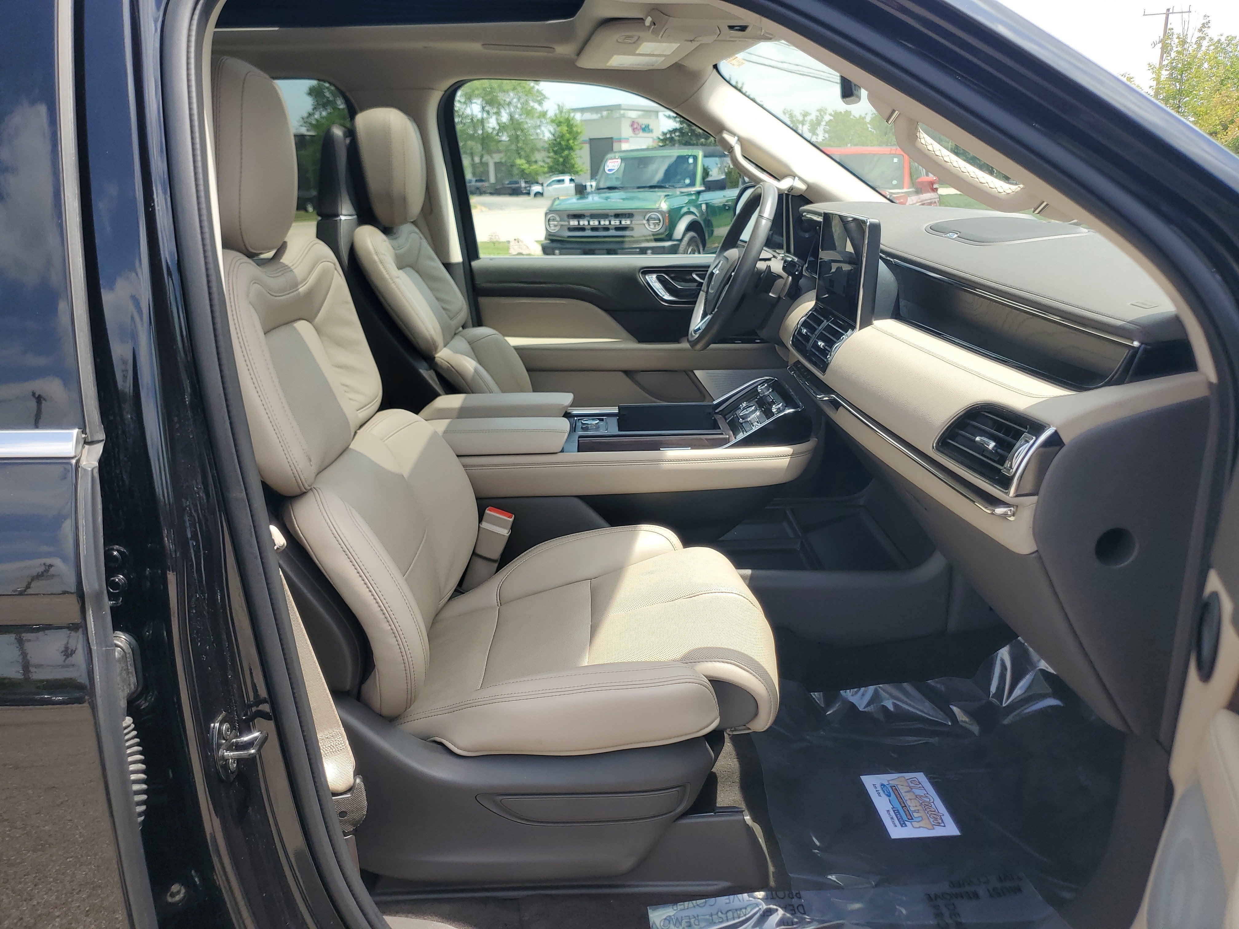 2023 Lincoln Navigator L Reserve