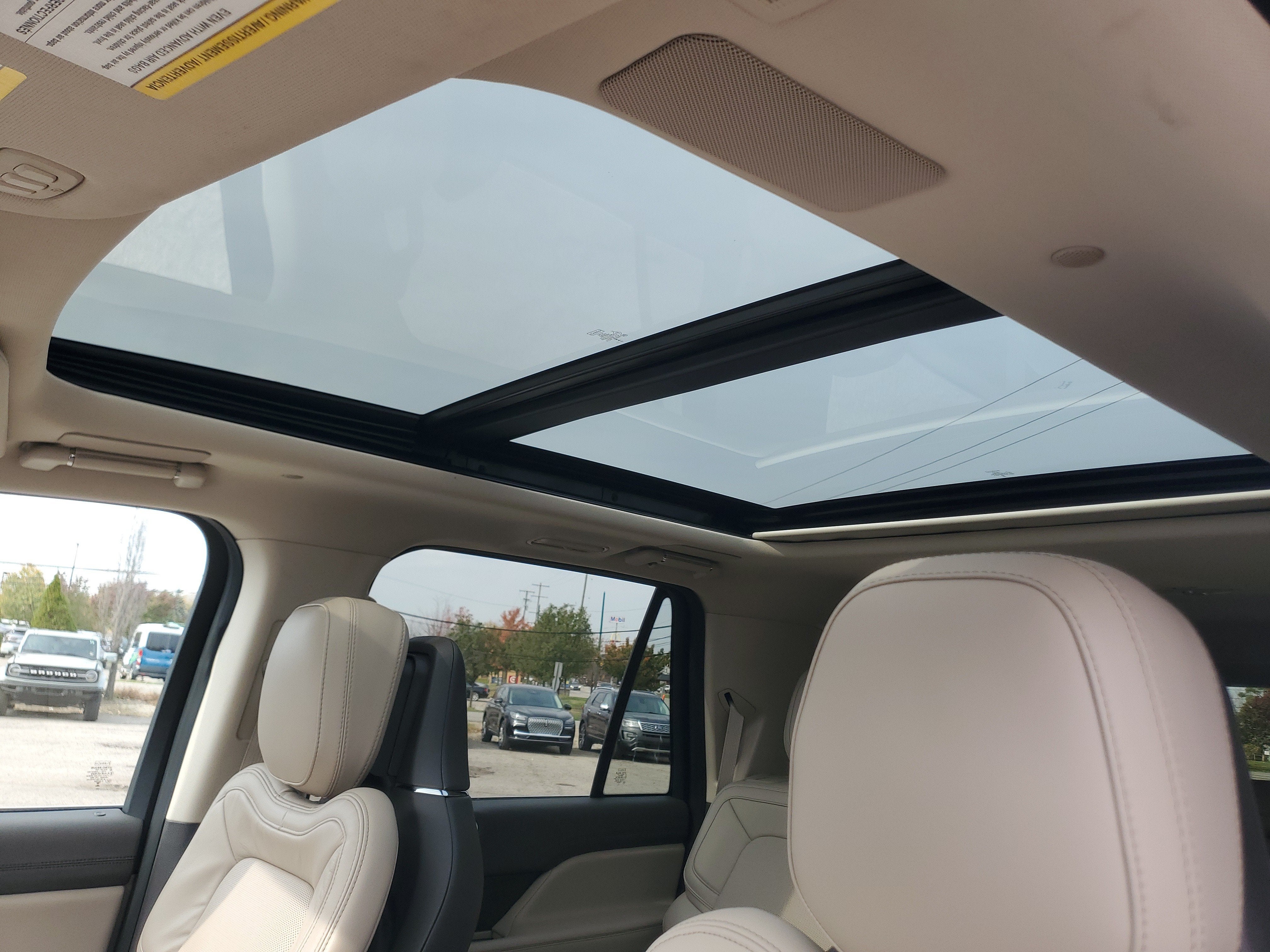 2023 Lincoln Navigator L Reserve