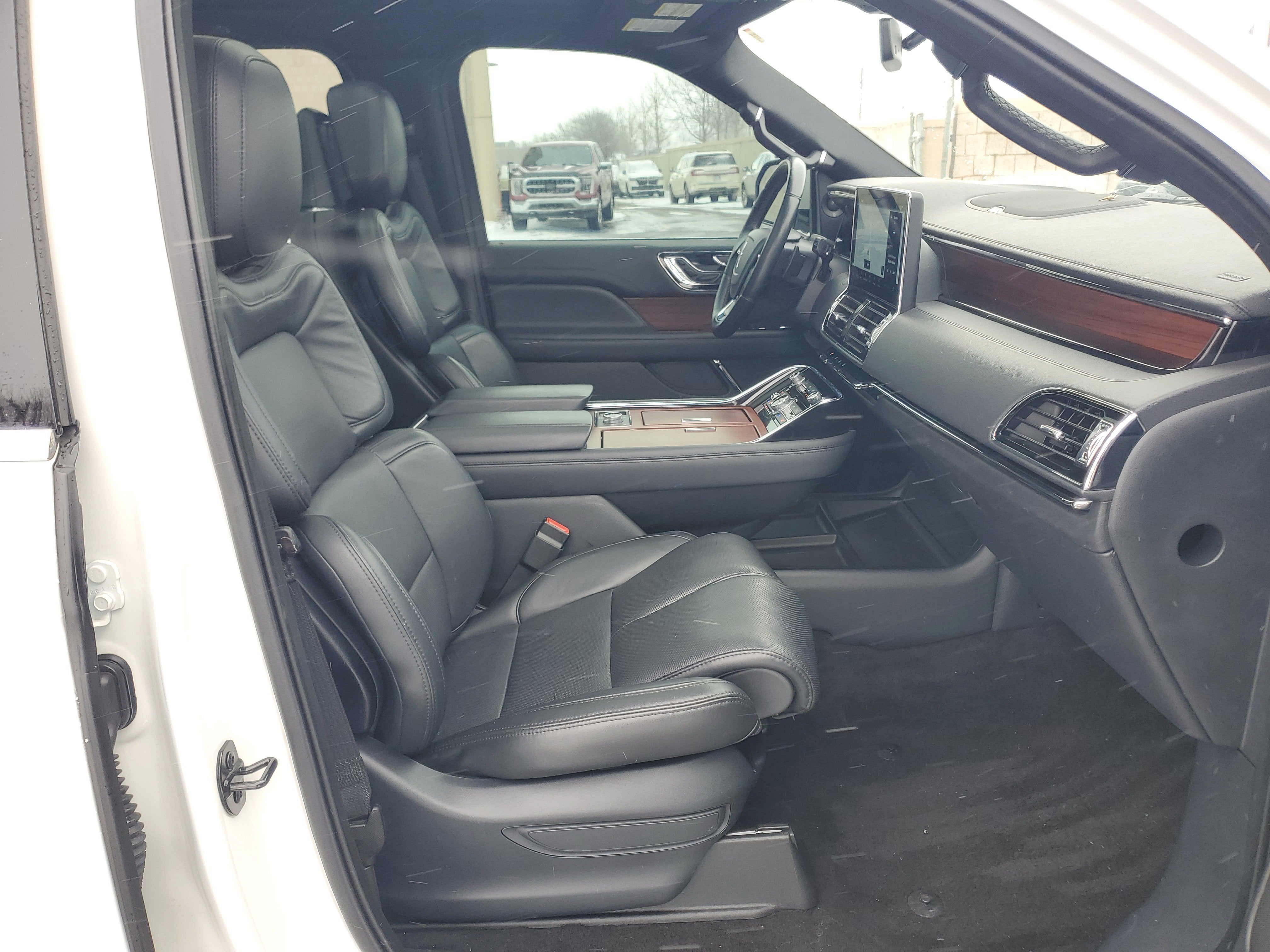 2022 Lincoln Navigator L Reserve