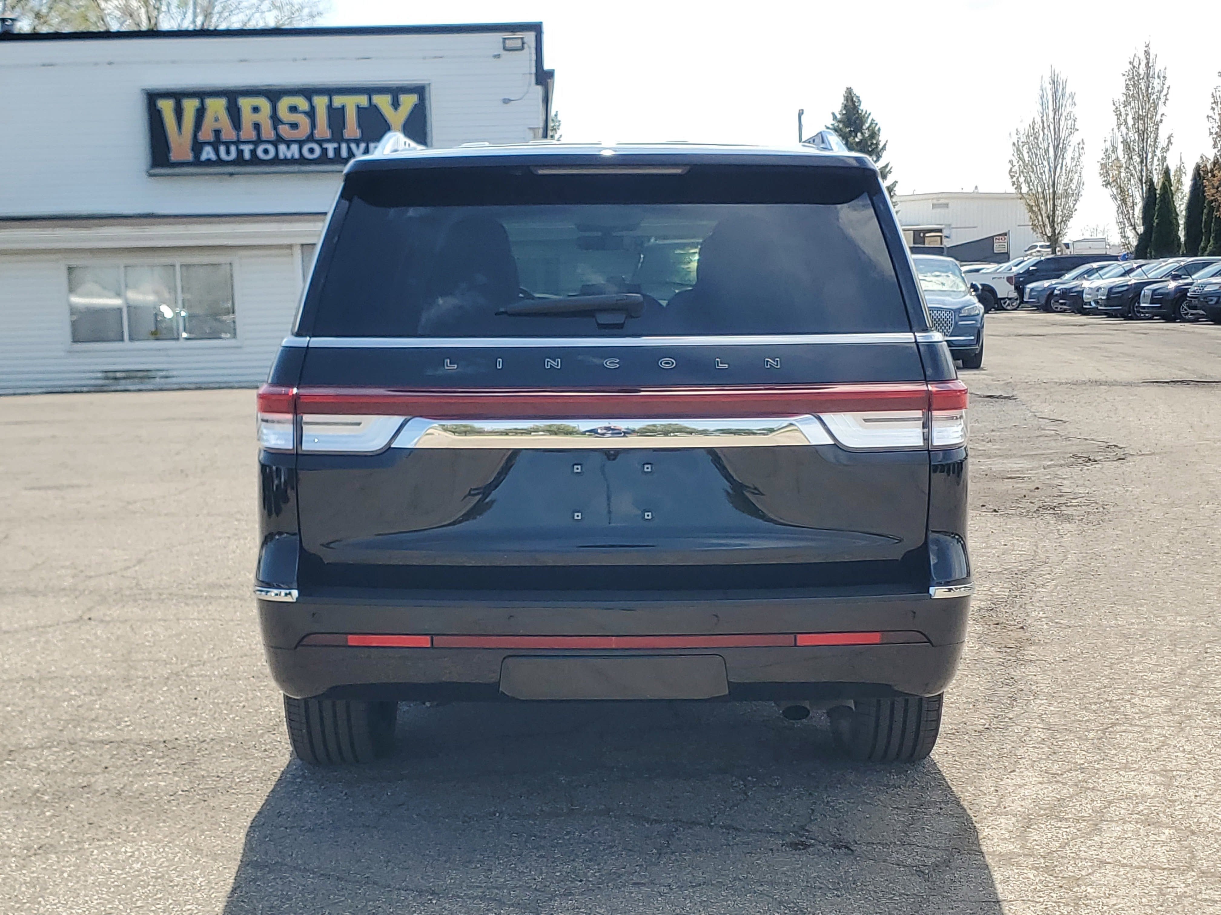 2023 Lincoln Navigator L Black Label