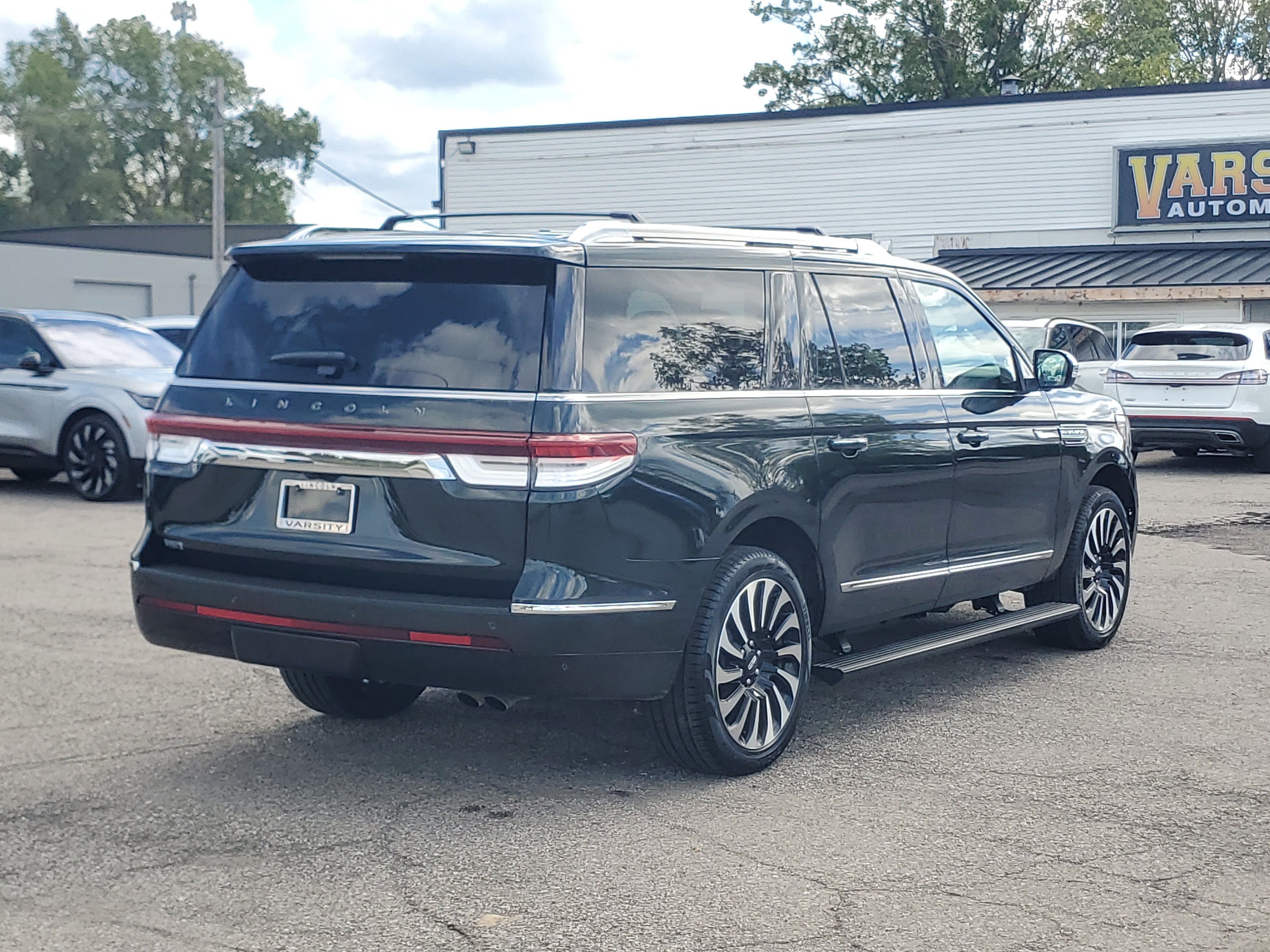 2023 Lincoln Navigator L Black Label