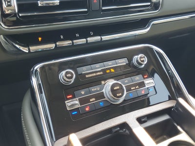 2022 Lincoln Navigator L Black Label