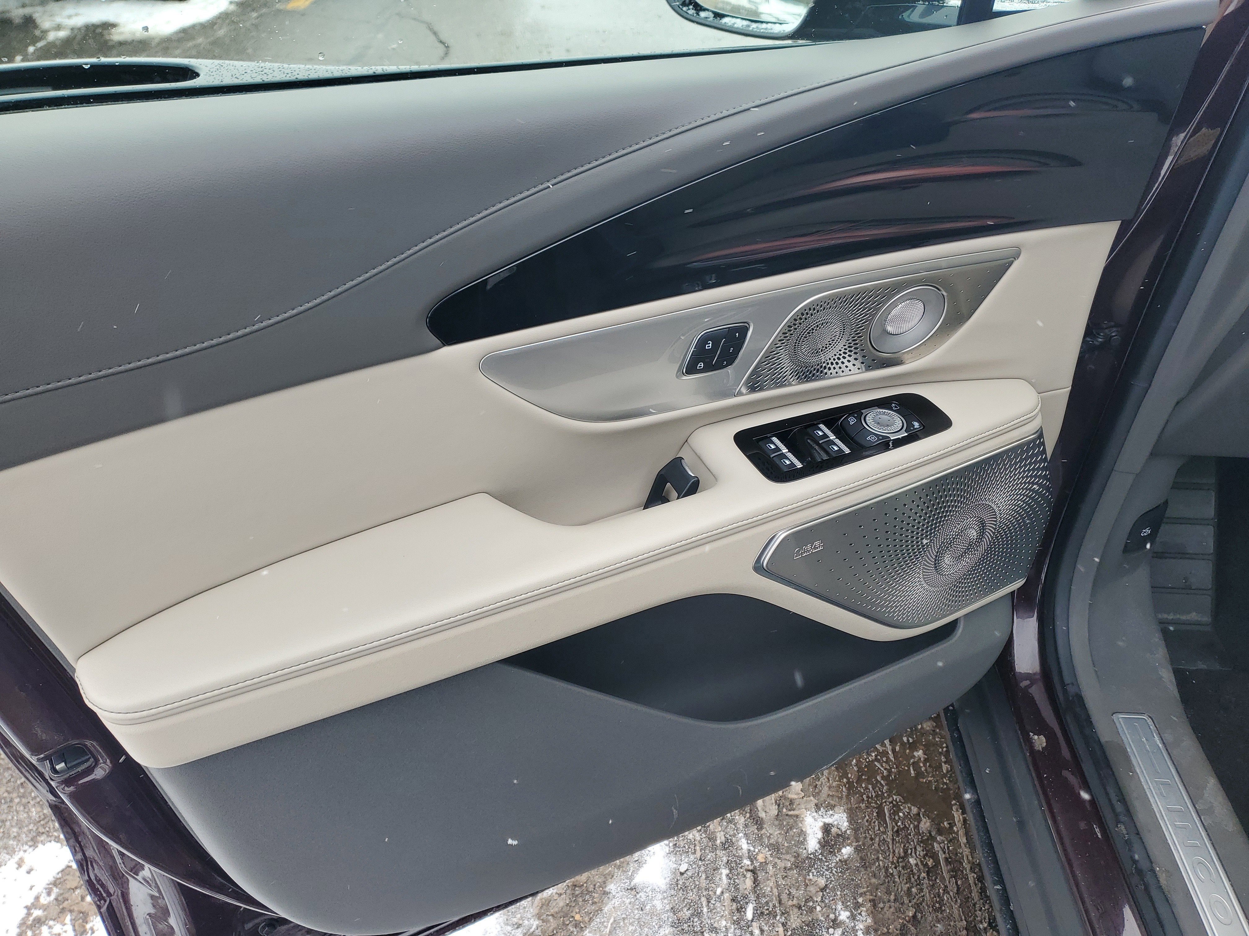 2024 Lincoln Nautilus Reserve