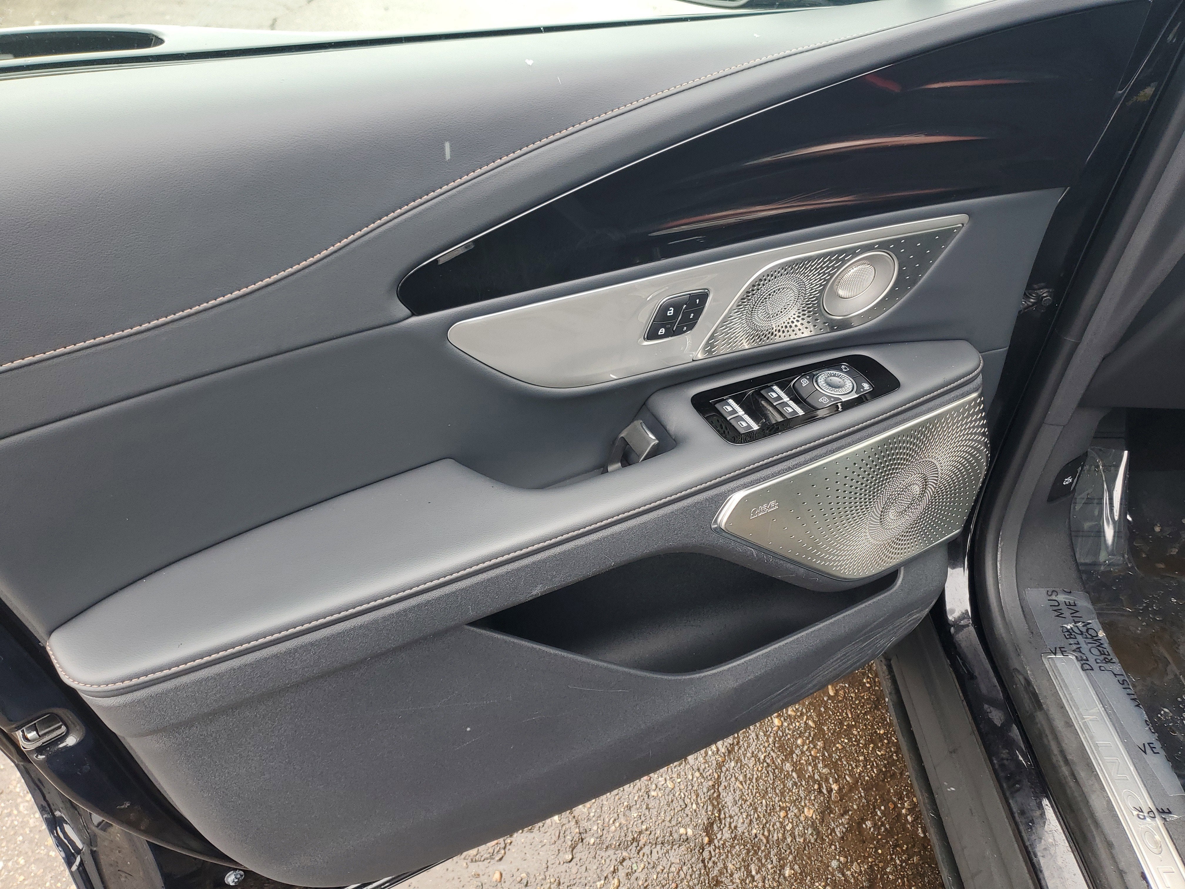 2024 Lincoln Nautilus Reserve