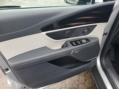 2024 Lincoln Nautilus Reserve