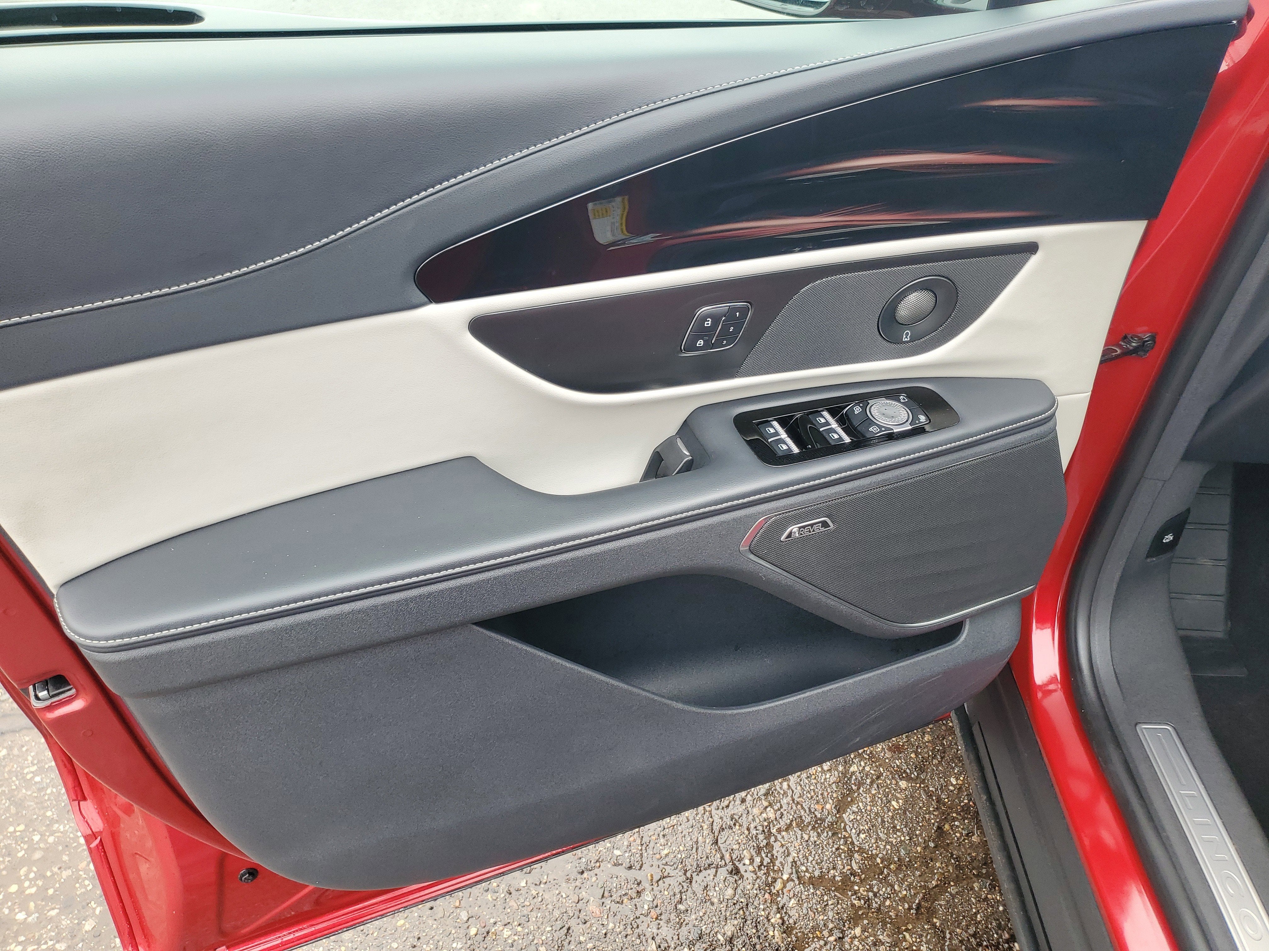 2024 Lincoln Nautilus Reserve