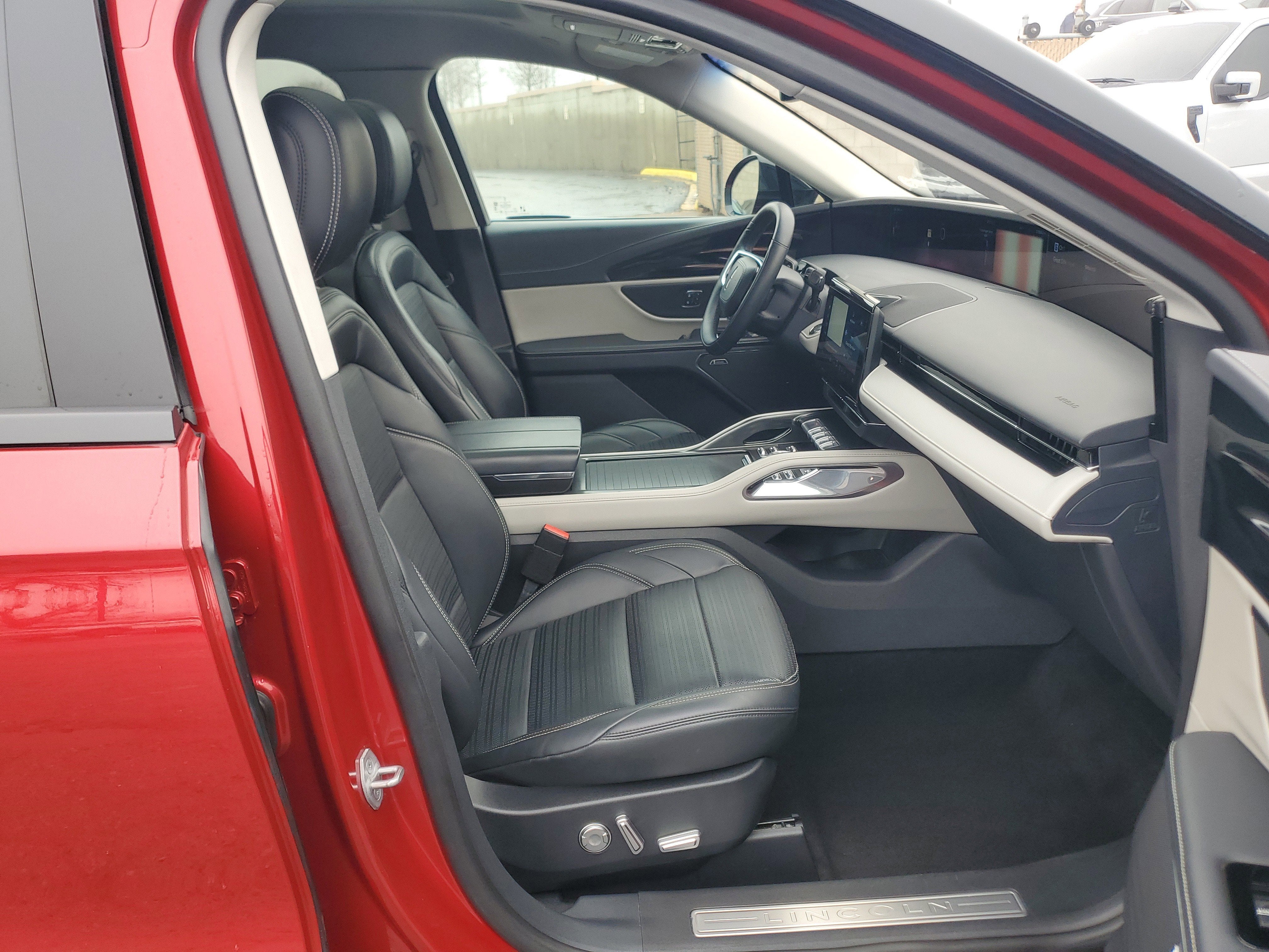 2024 Lincoln Nautilus Reserve