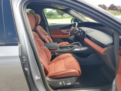 2024 Lincoln Nautilus Black Label