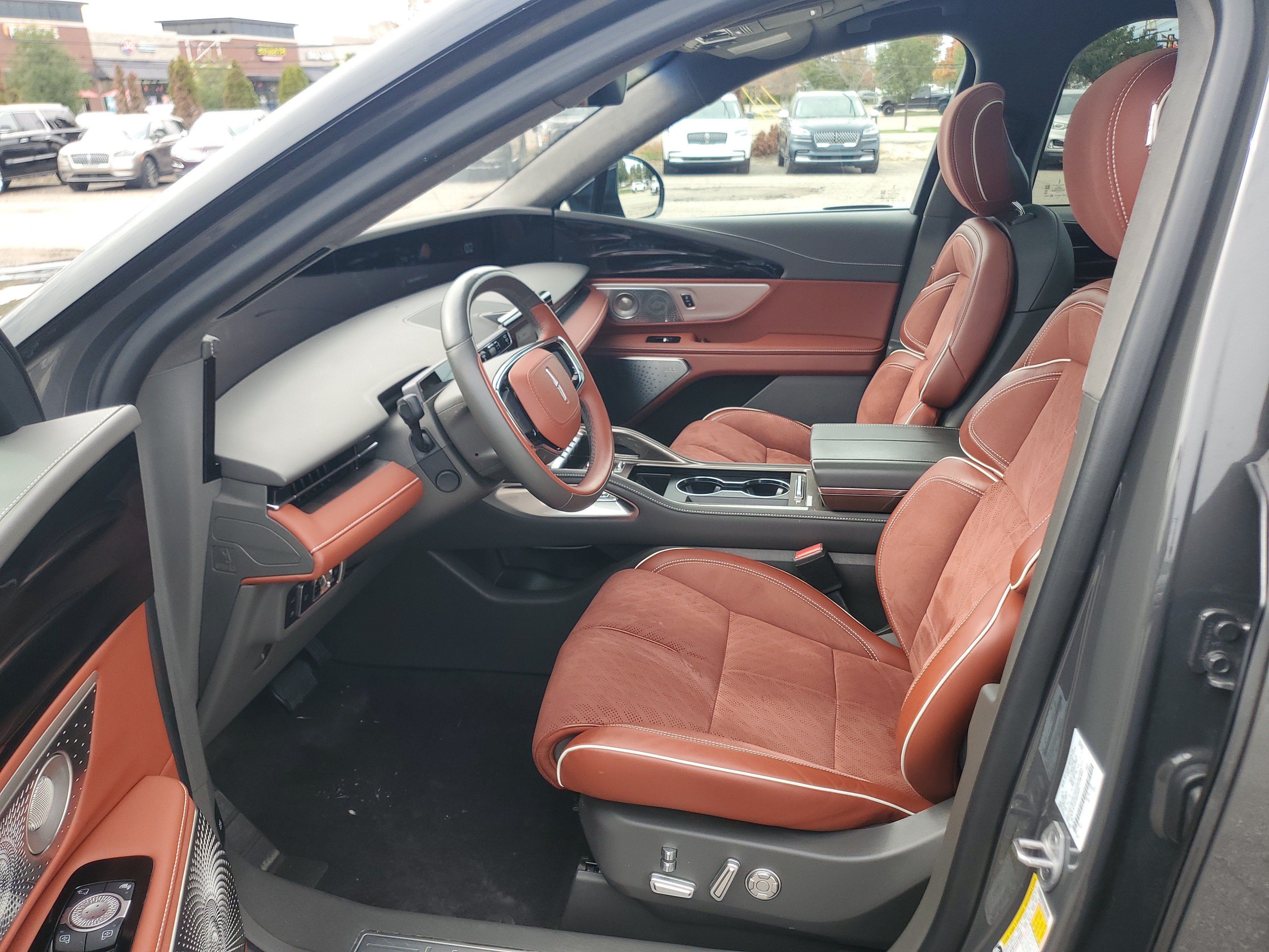 2024 Lincoln Nautilus Black Label
