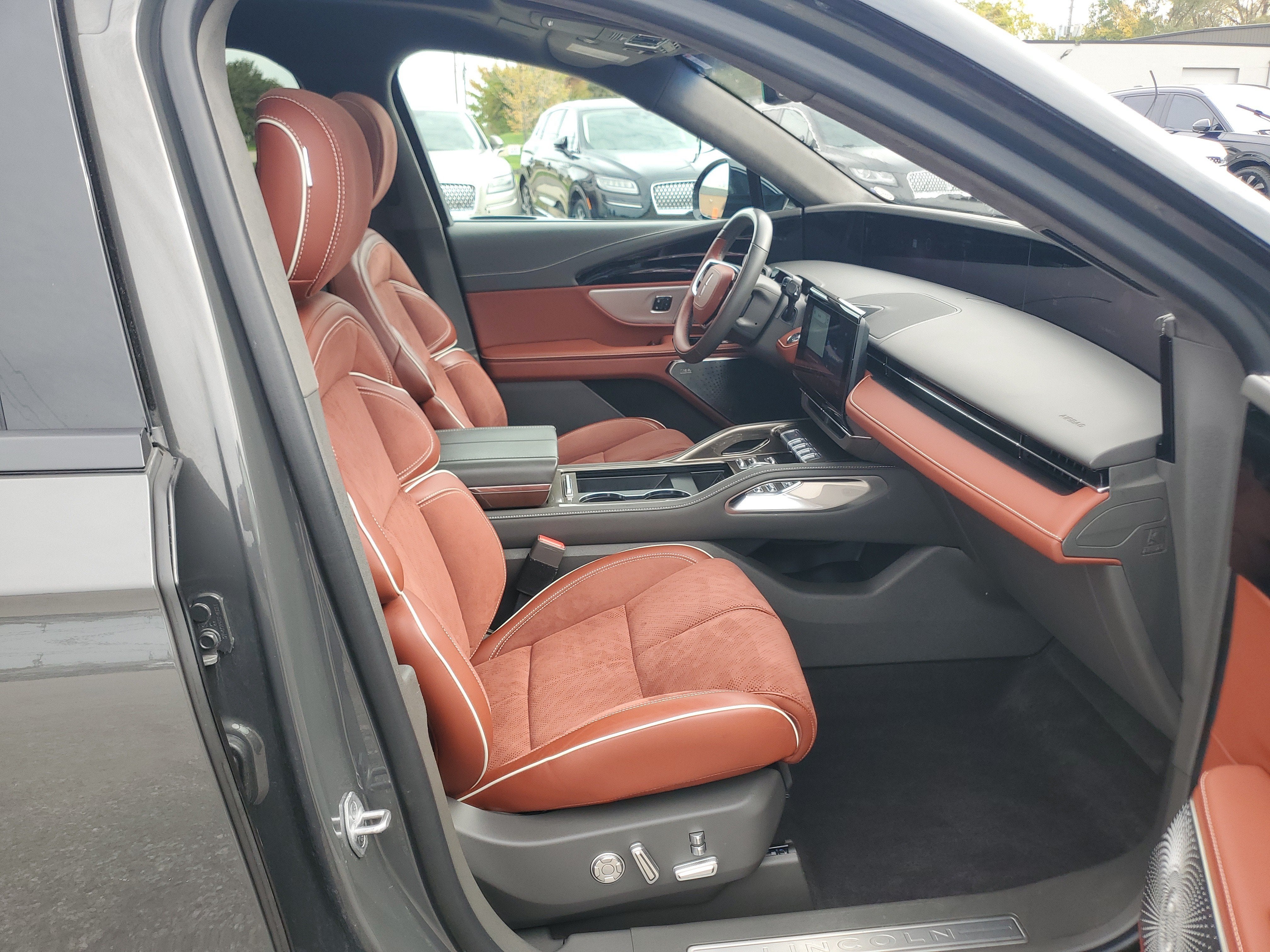 2024 Lincoln Nautilus Black Label
