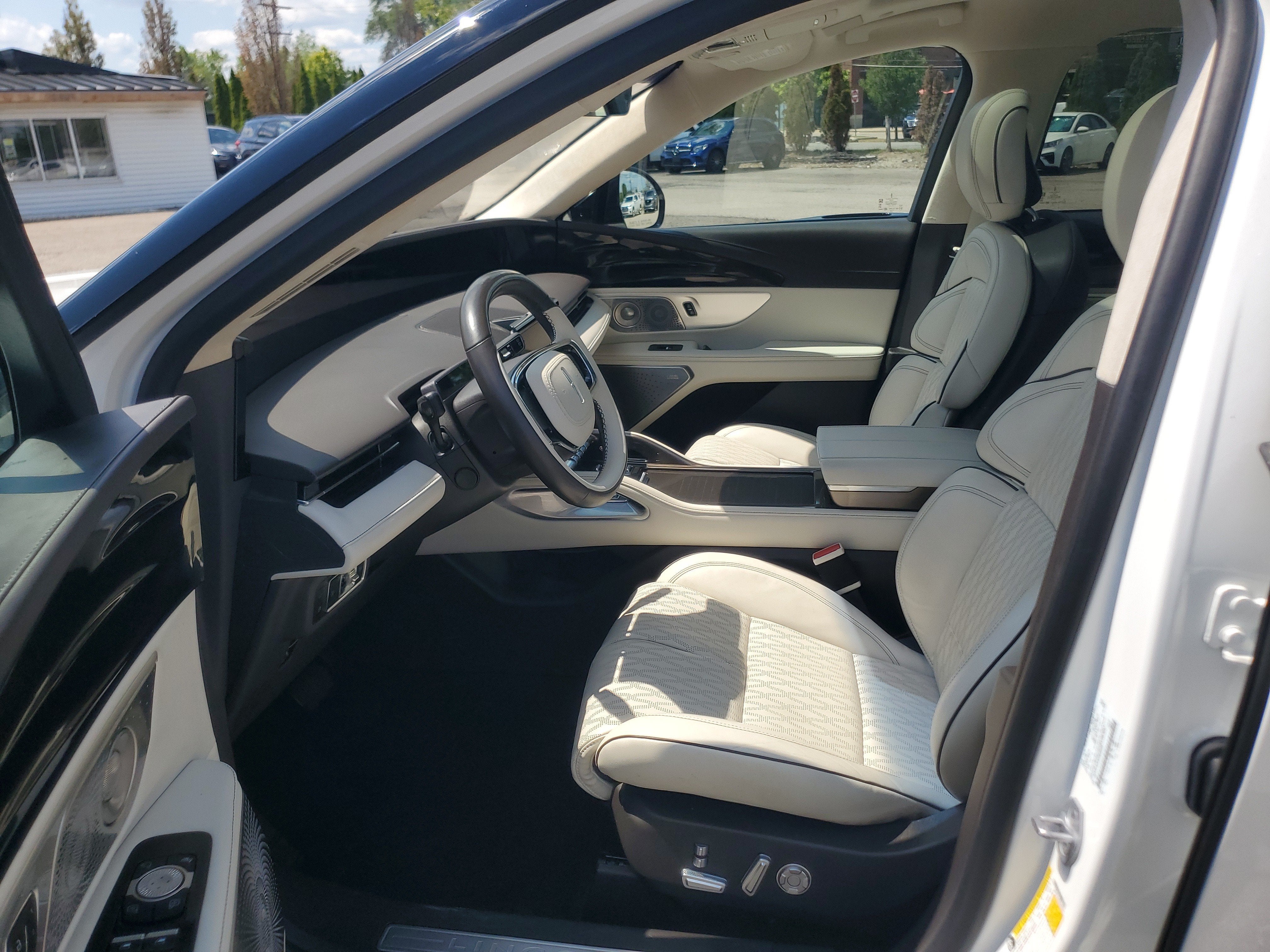 2024 Lincoln Nautilus Black Label