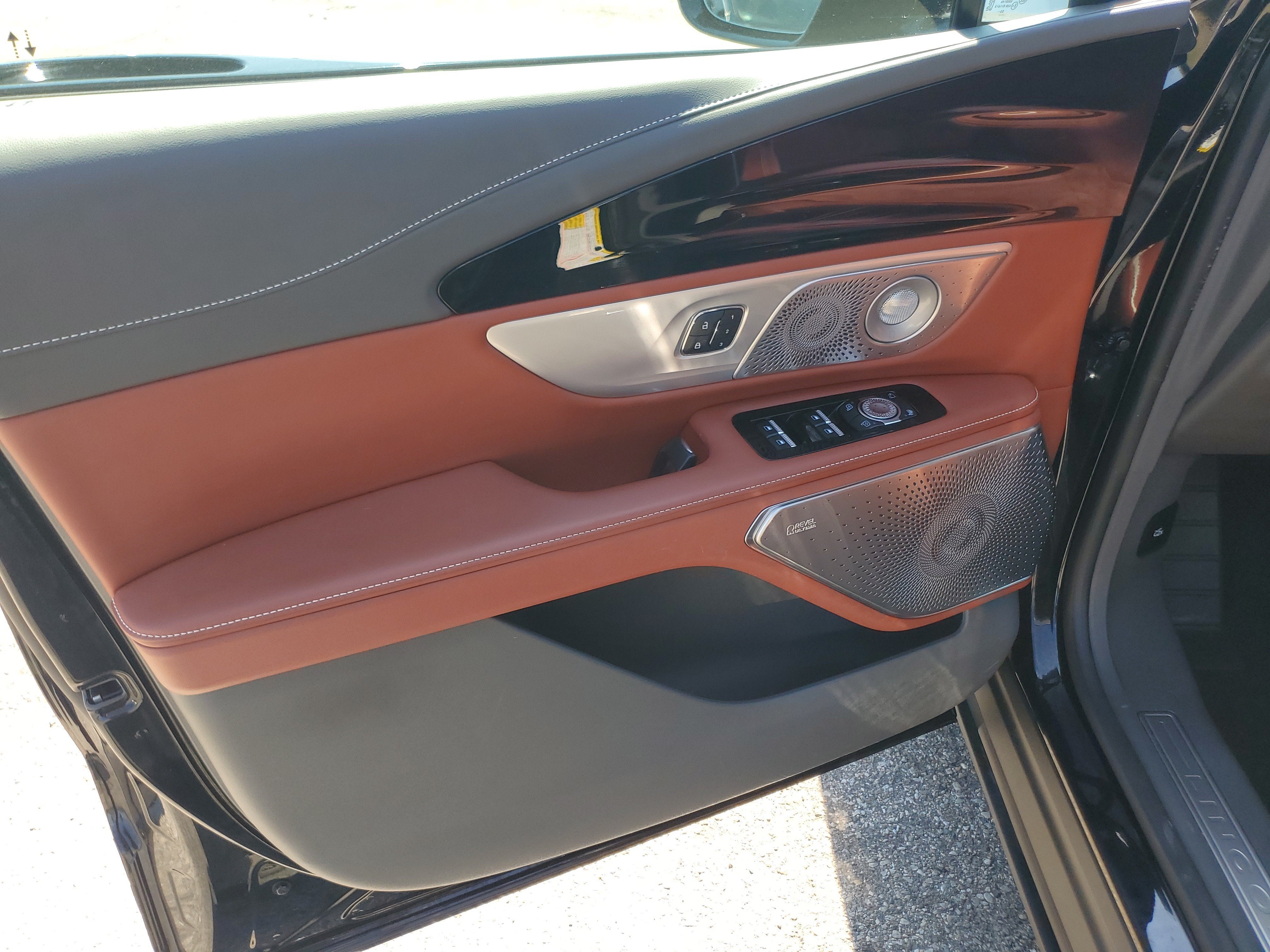 2024 Lincoln Nautilus Black Label