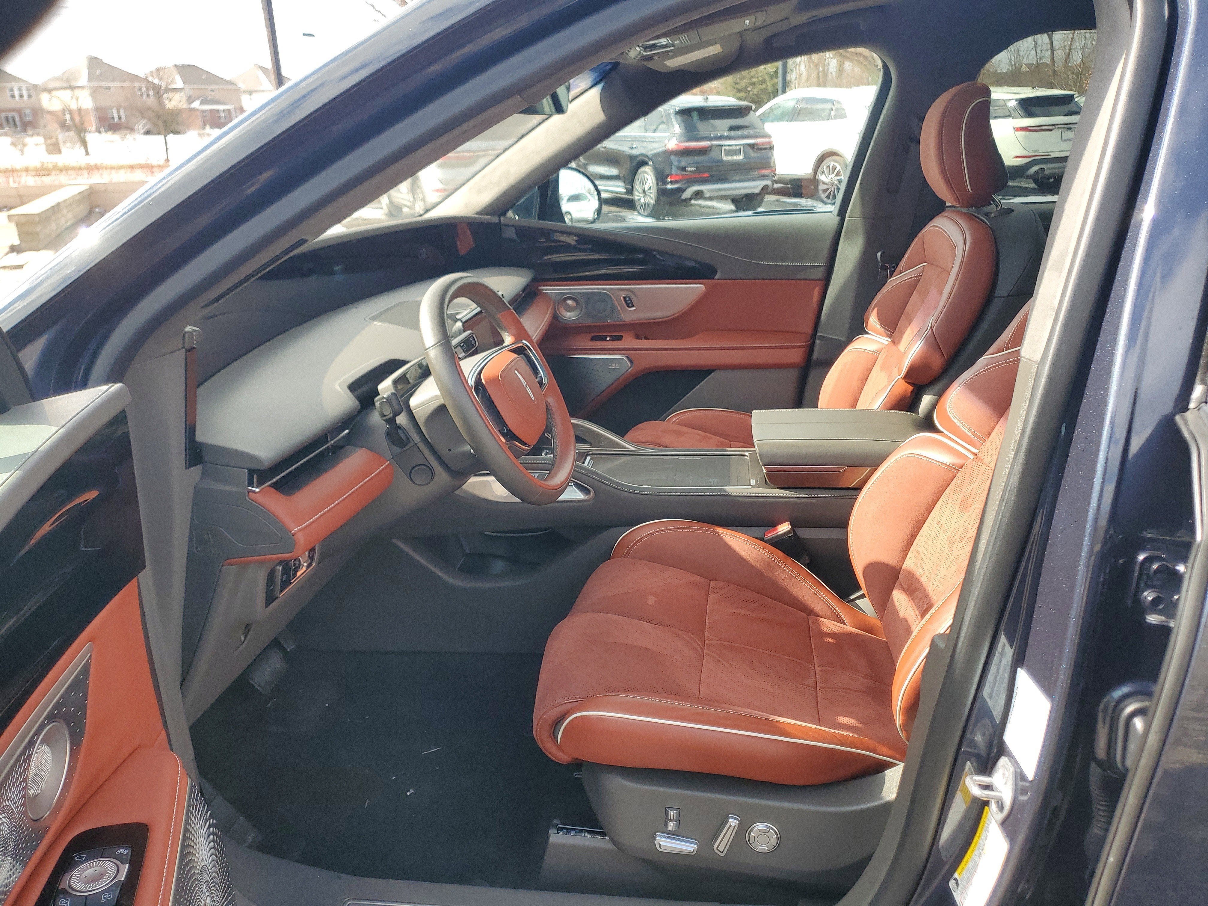 2024 Lincoln Nautilus Black Label