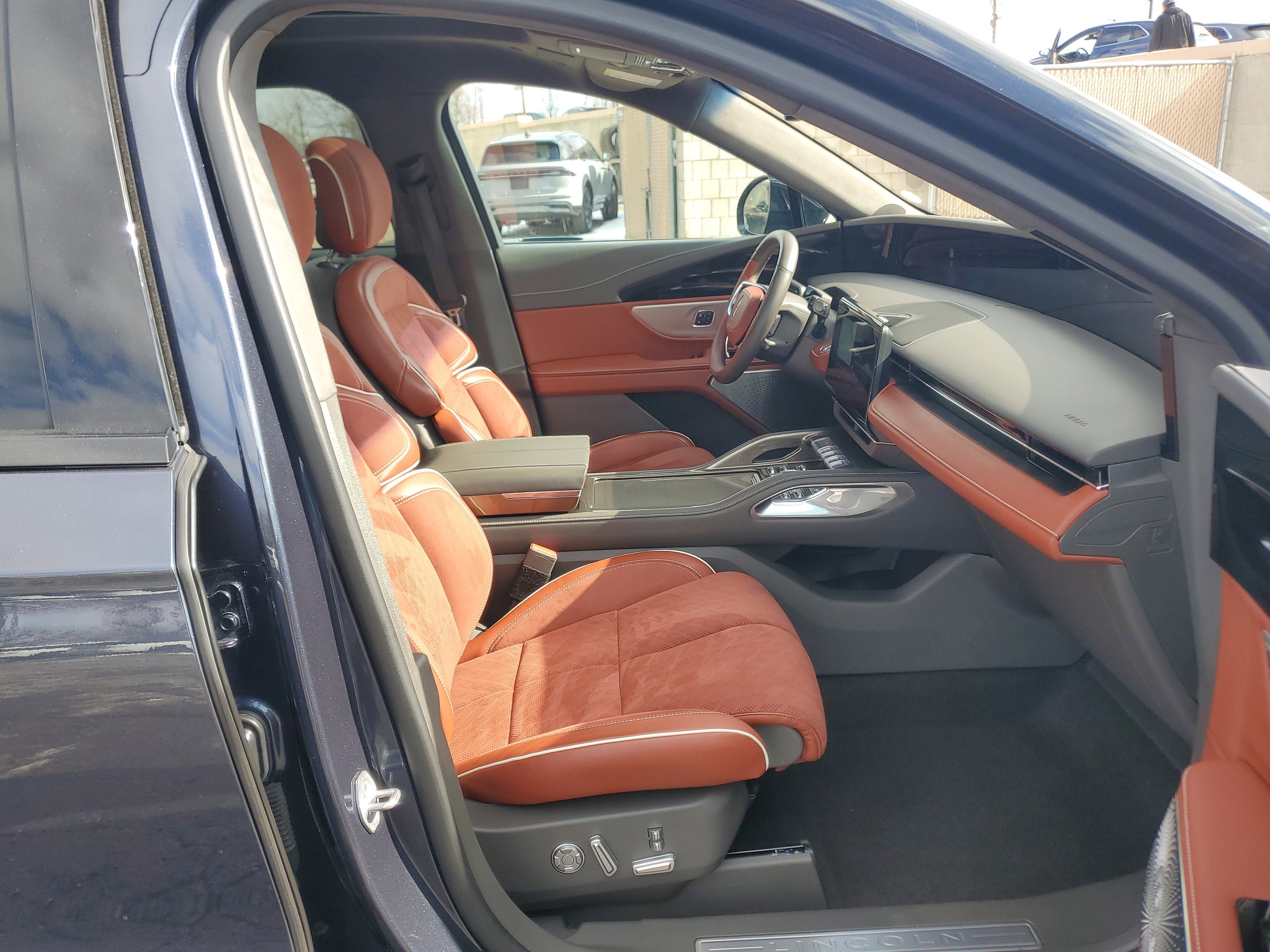 2024 Lincoln Nautilus Black Label