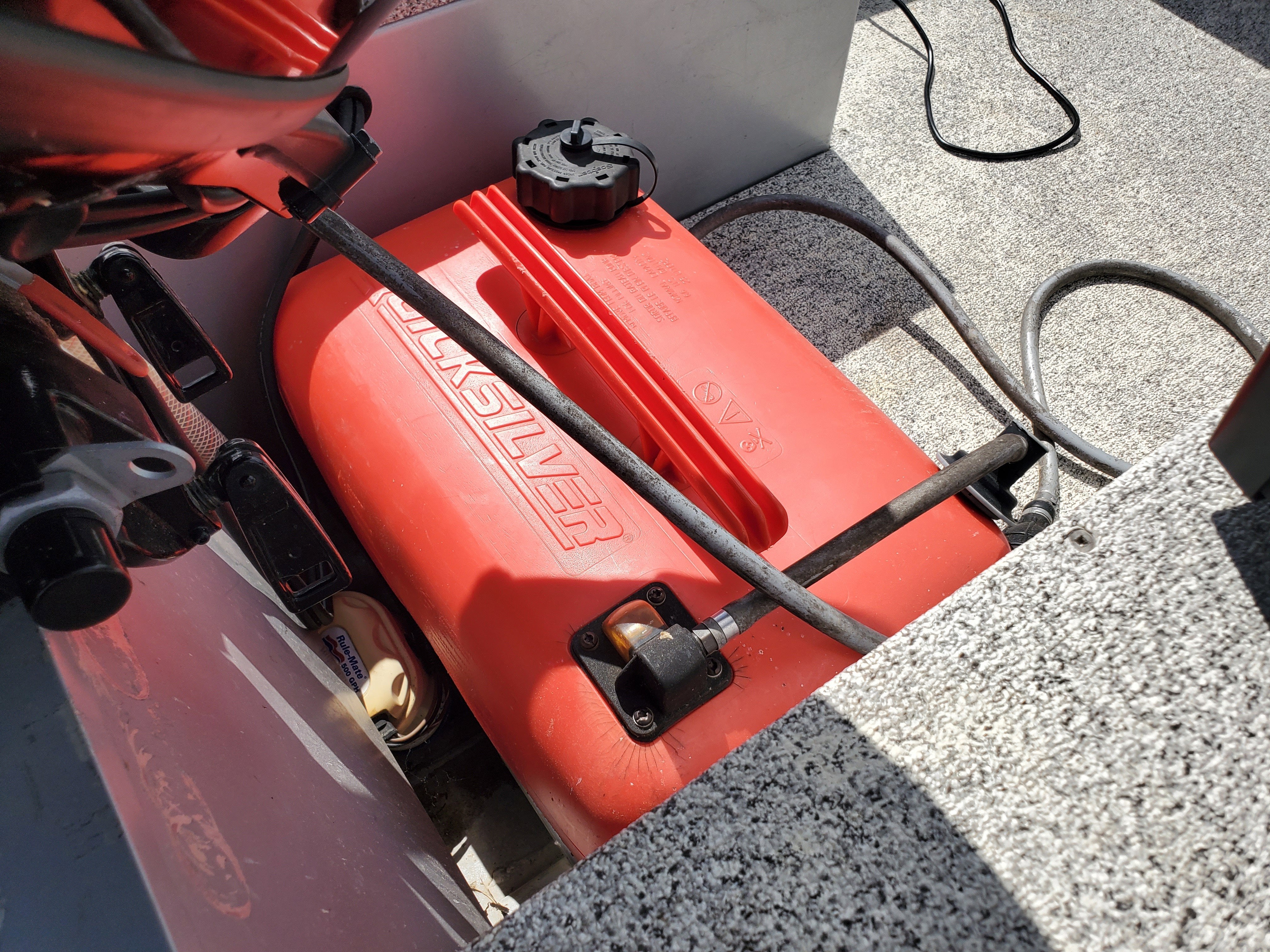 2012 Tracker Guide V16 Base