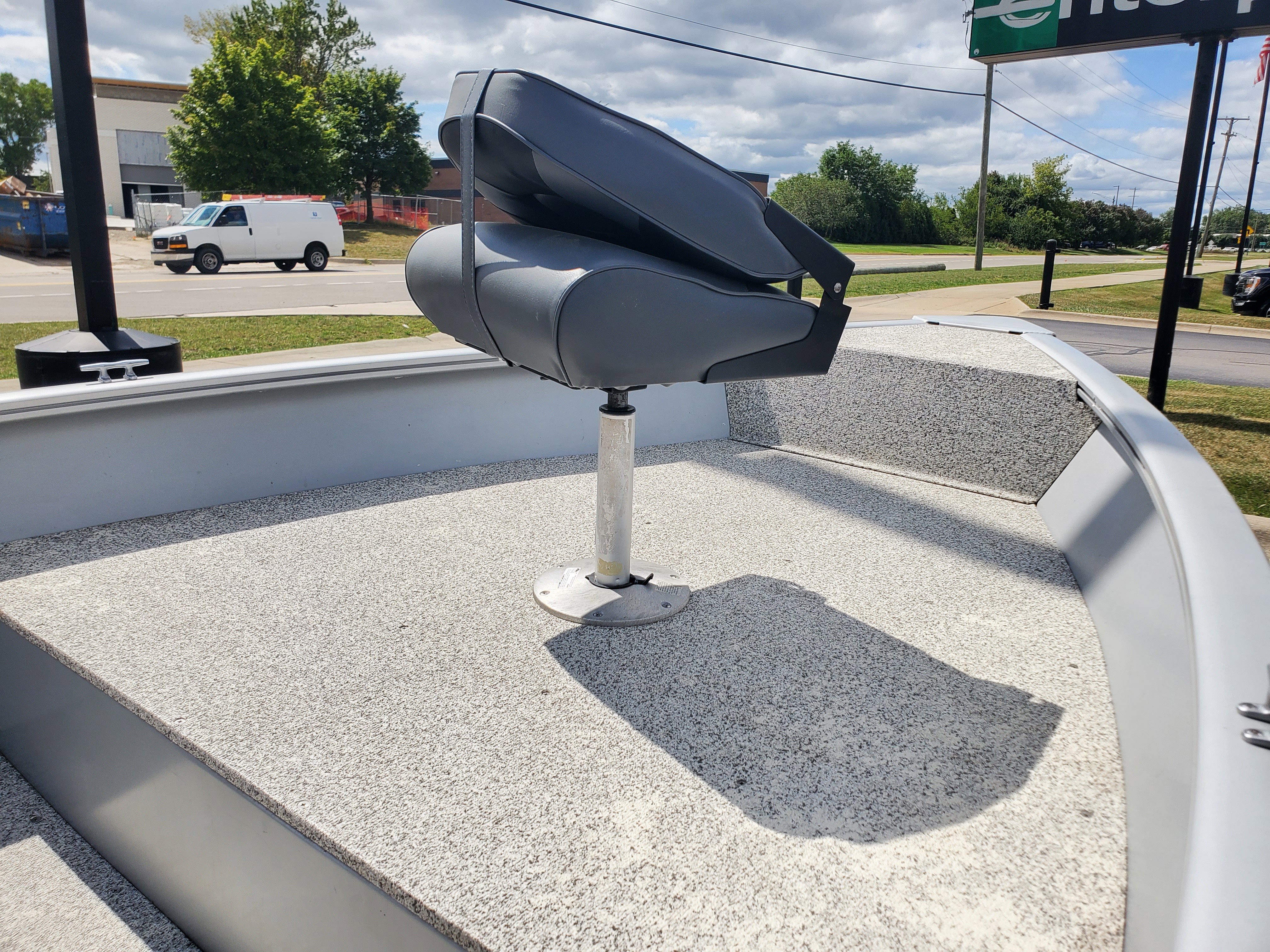 2012 Tracker Guide V16 Base