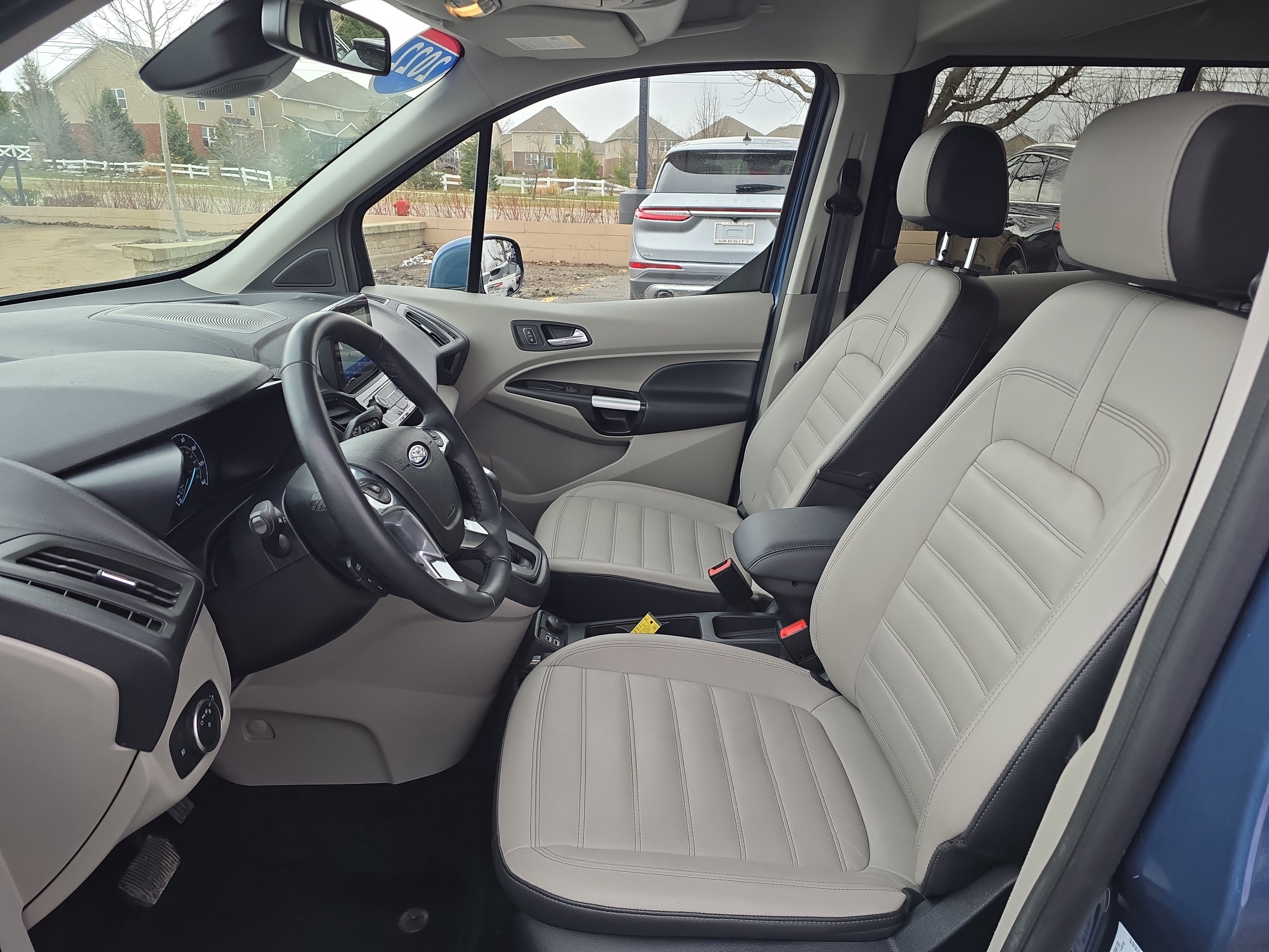 2022 Ford Transit Connect Wagon Titanium