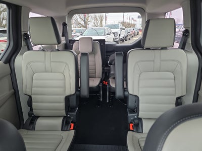 2022 Ford Transit Connect Wagon Titanium