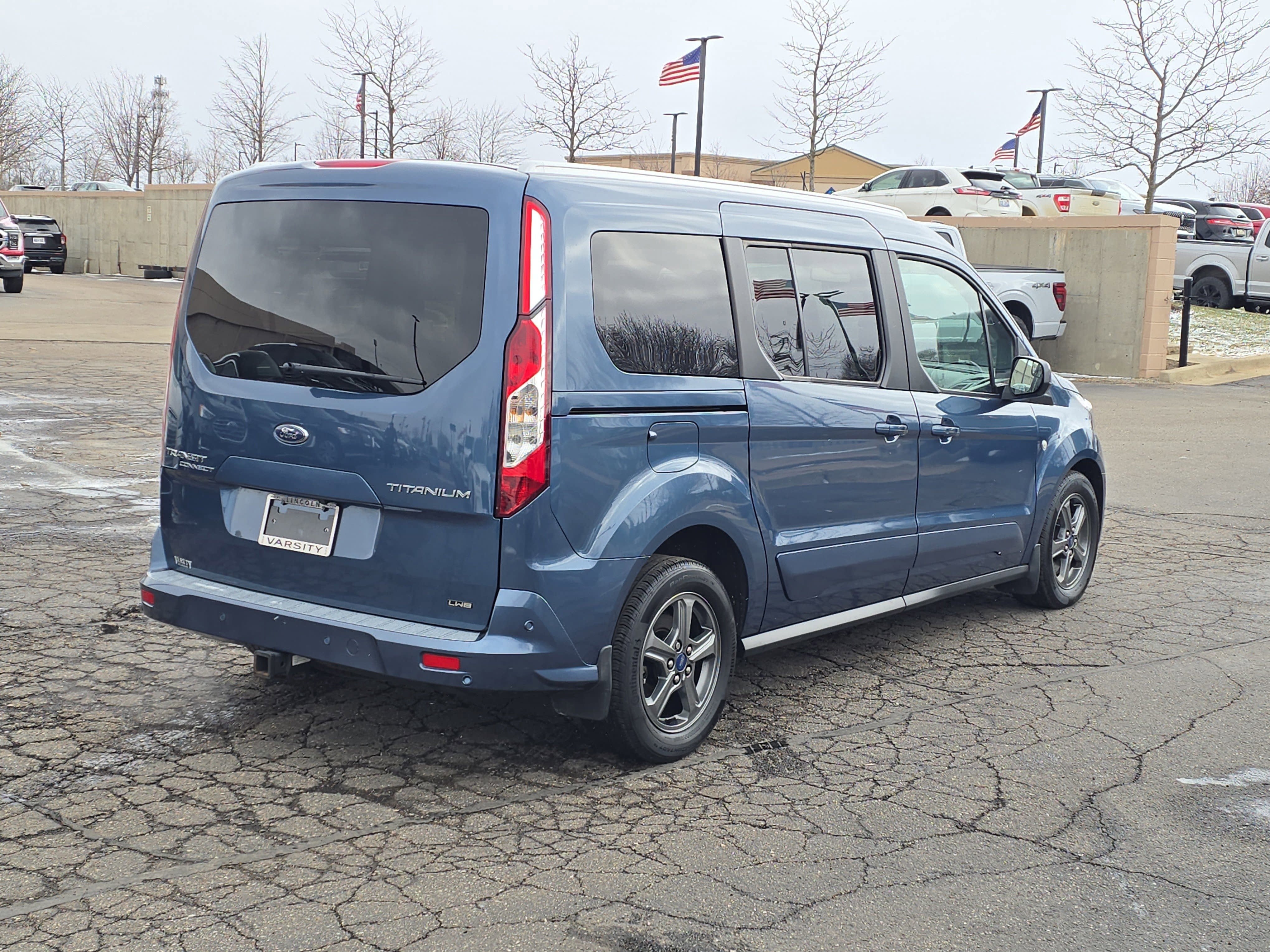 2022 Ford Transit Connect Wagon Titanium