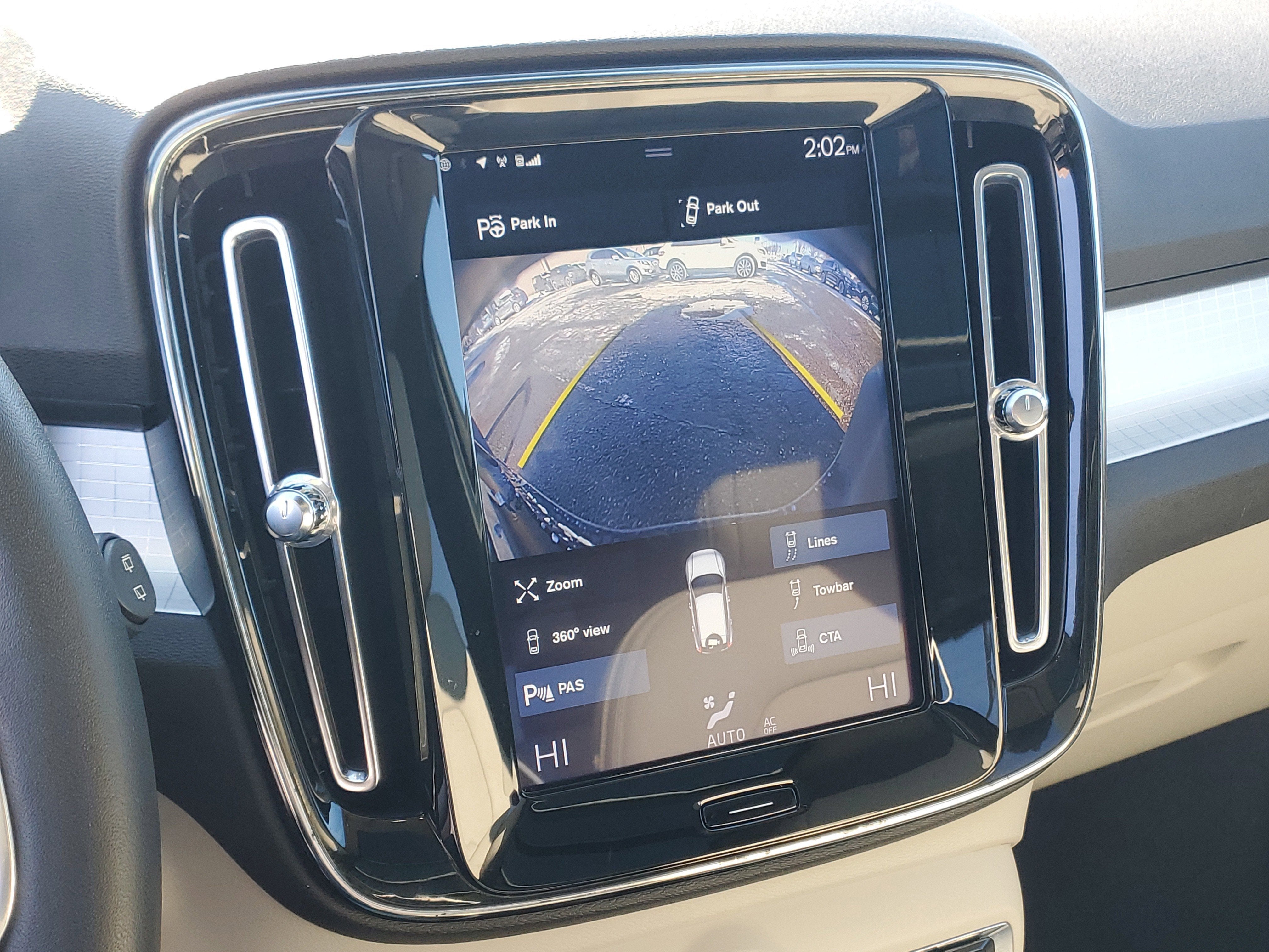 2019 Volvo XC40 R-Design