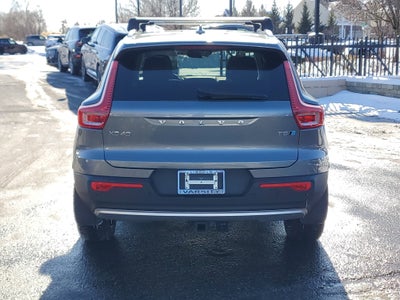 2019 Volvo XC40 R-Design