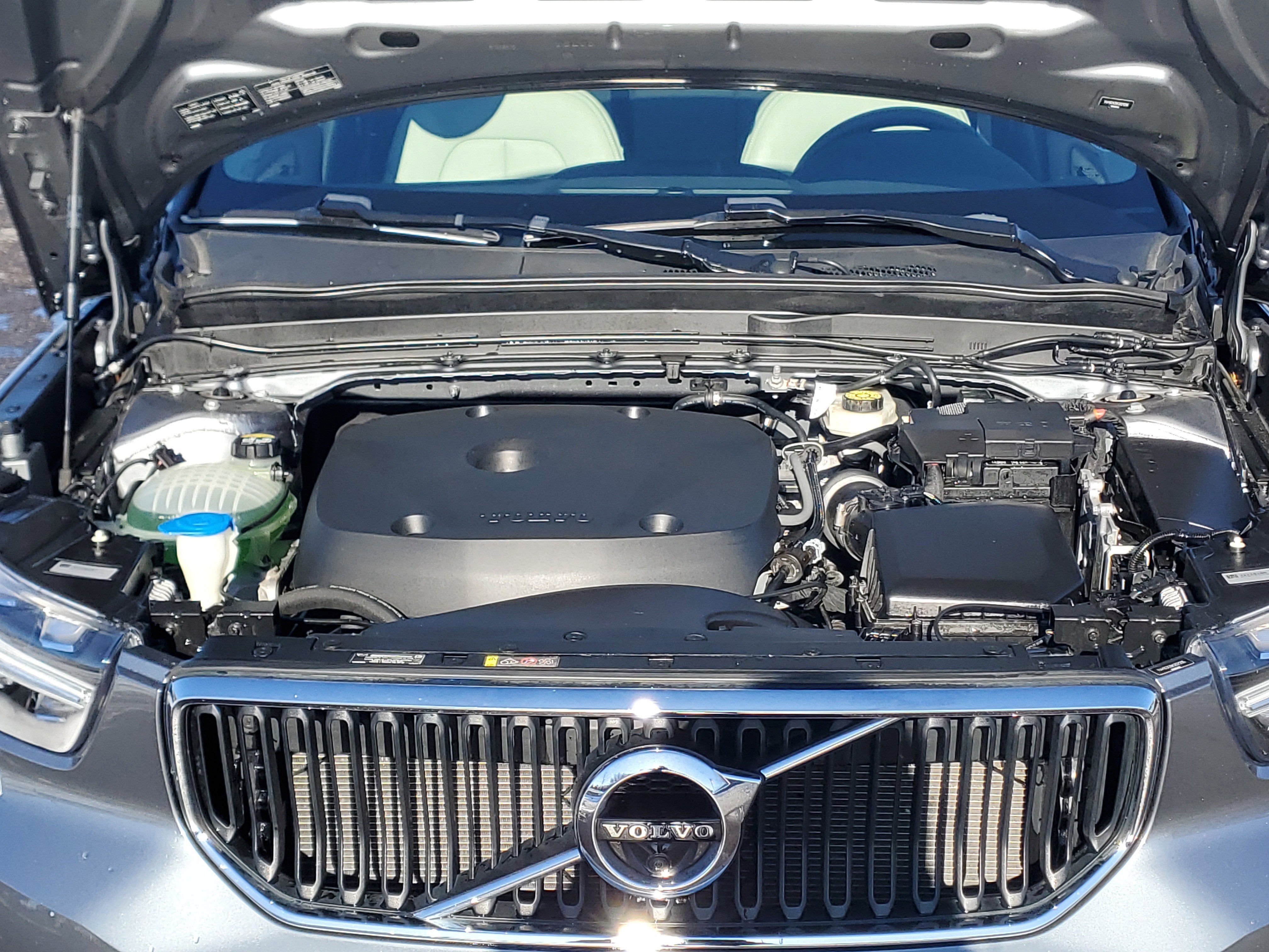 2019 Volvo XC40 R-Design