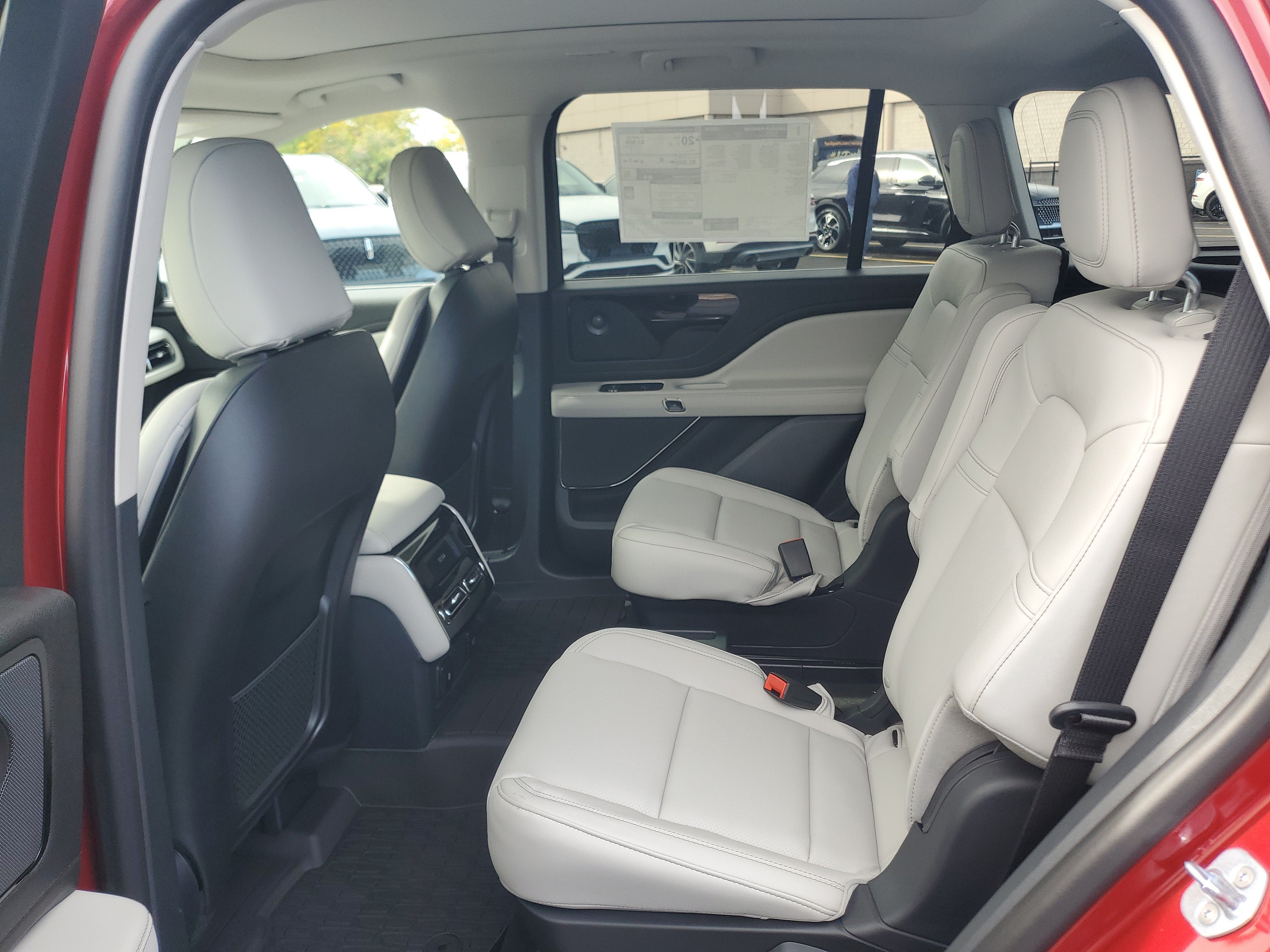 2027 Lincoln Aviator Premiere