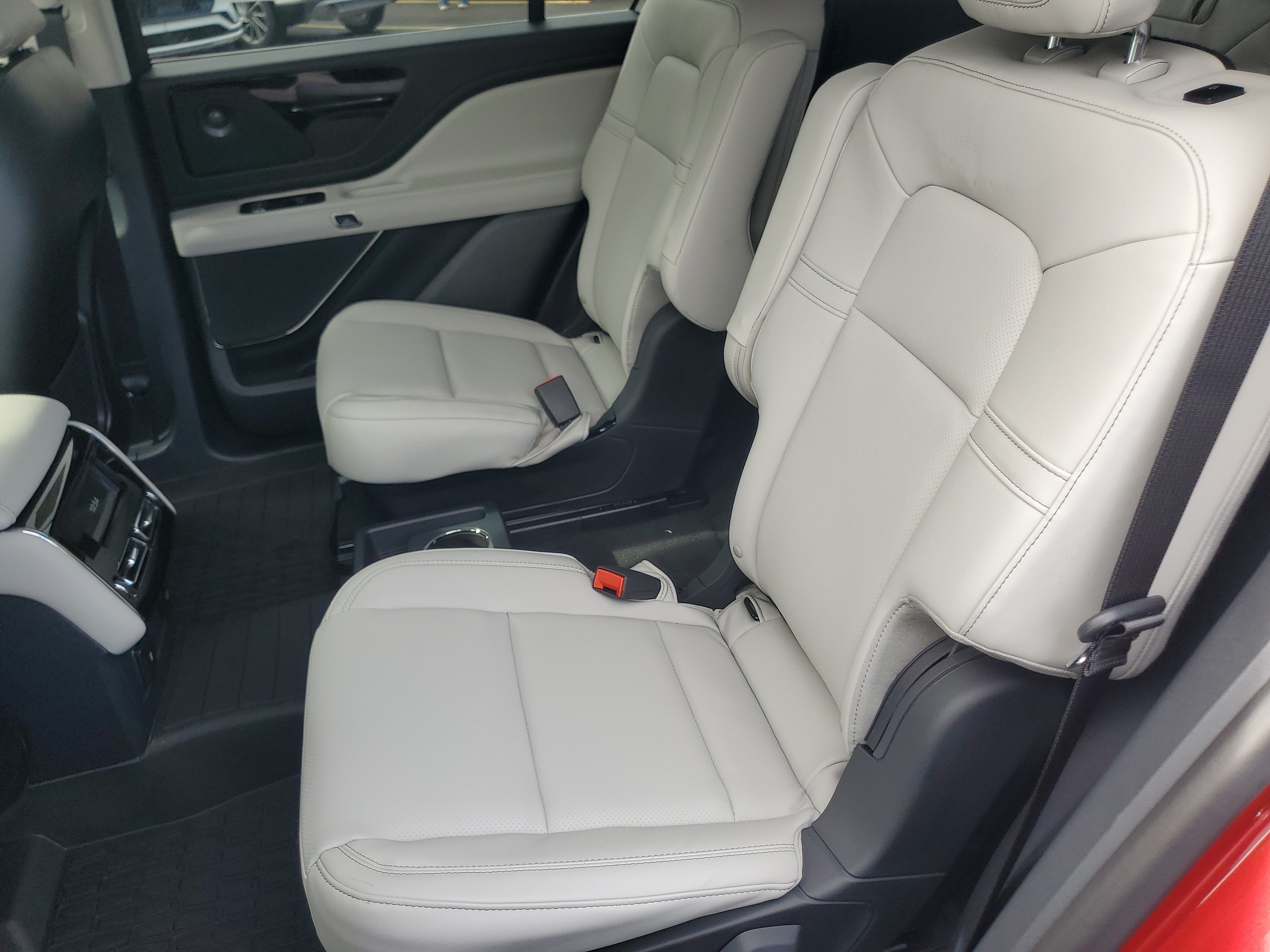 2027 Lincoln Aviator Premiere