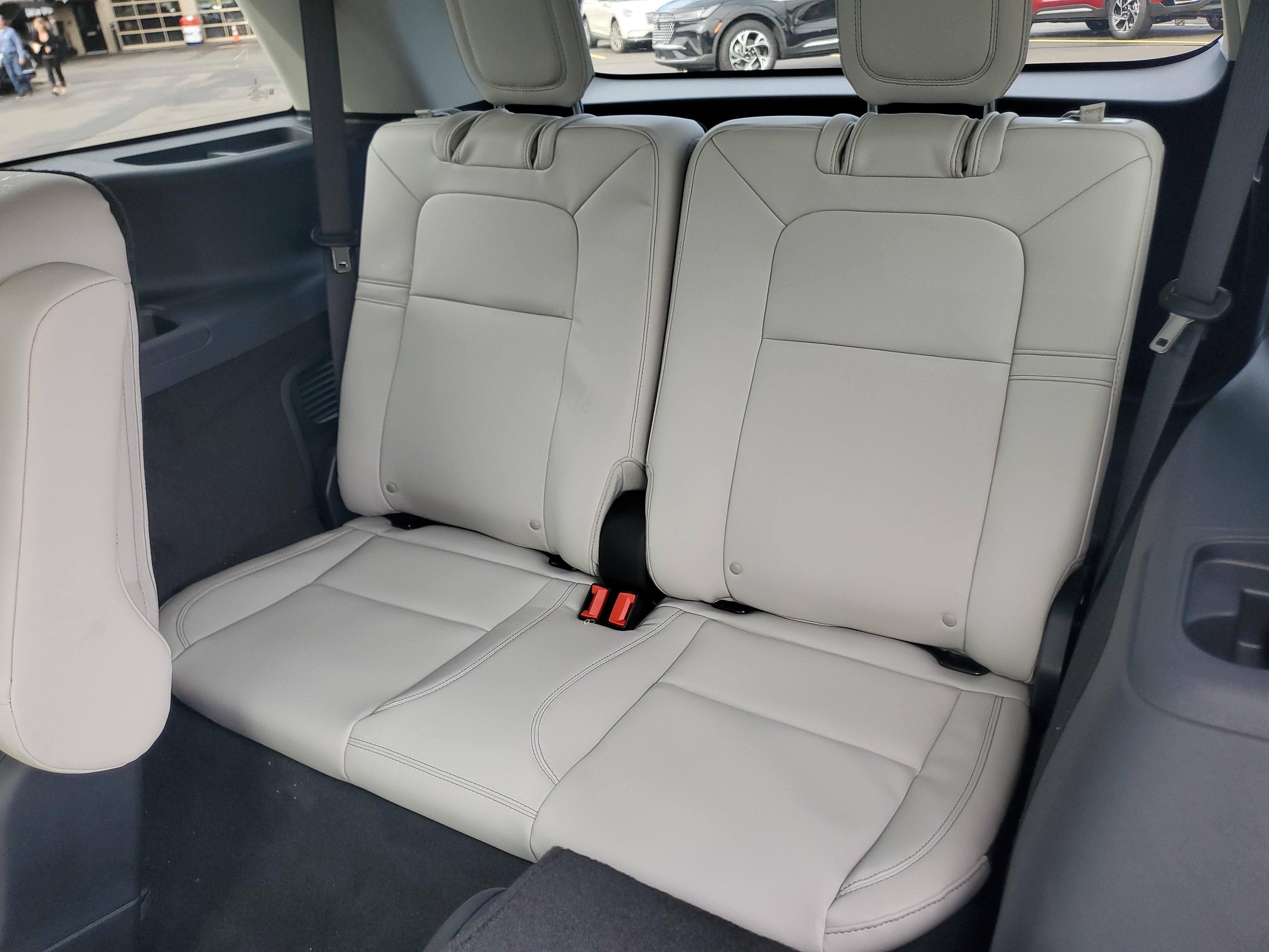 2027 Lincoln Aviator Premiere