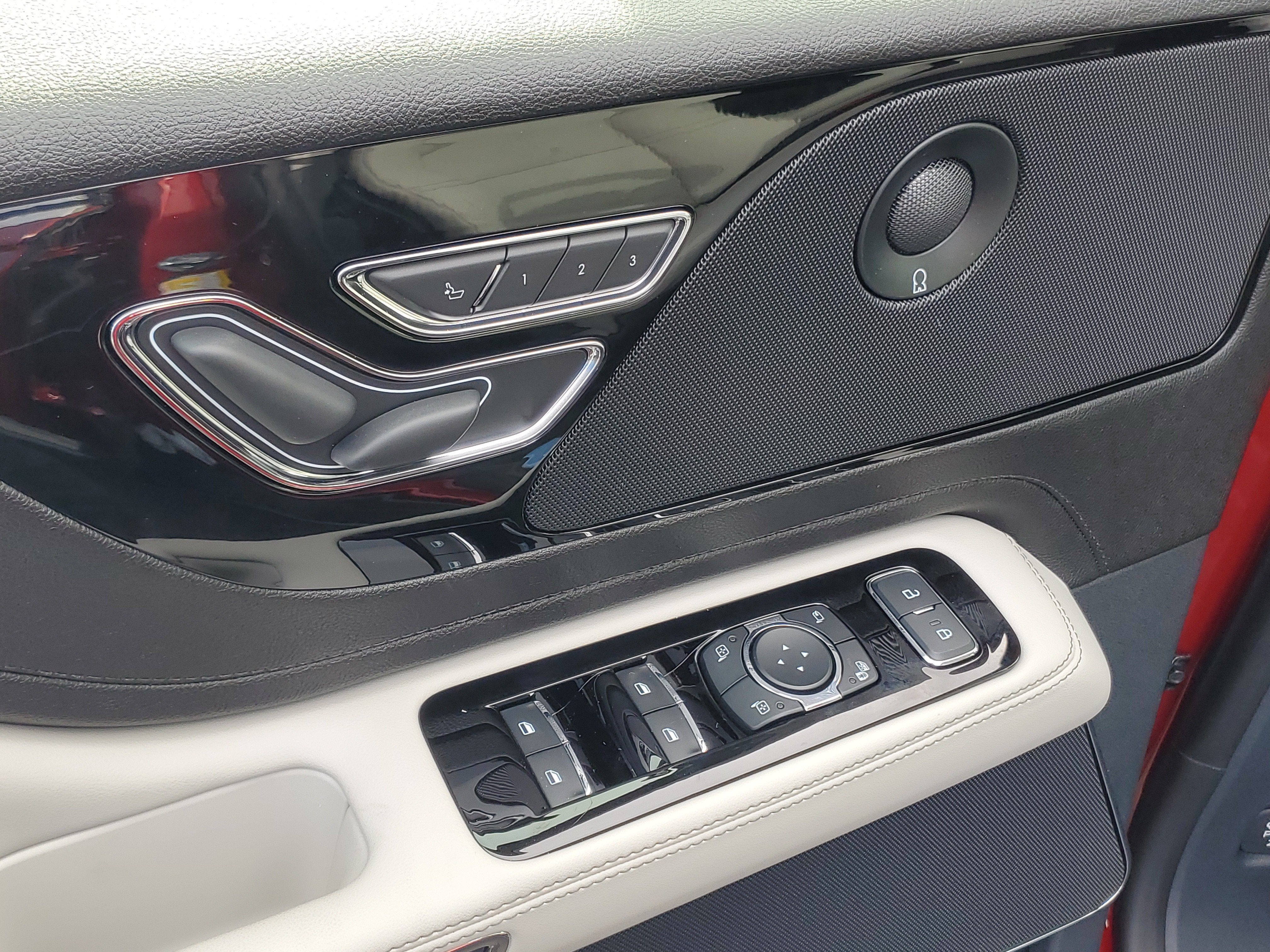 2027 Lincoln Aviator Premiere