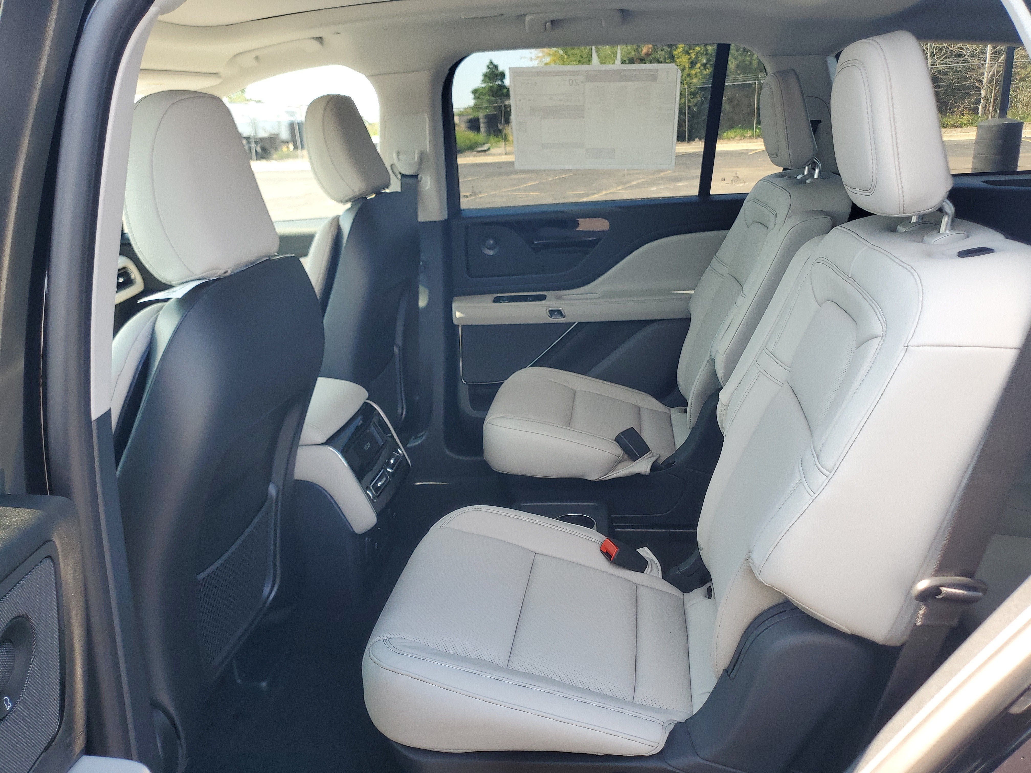 2027 Lincoln Aviator Reserve