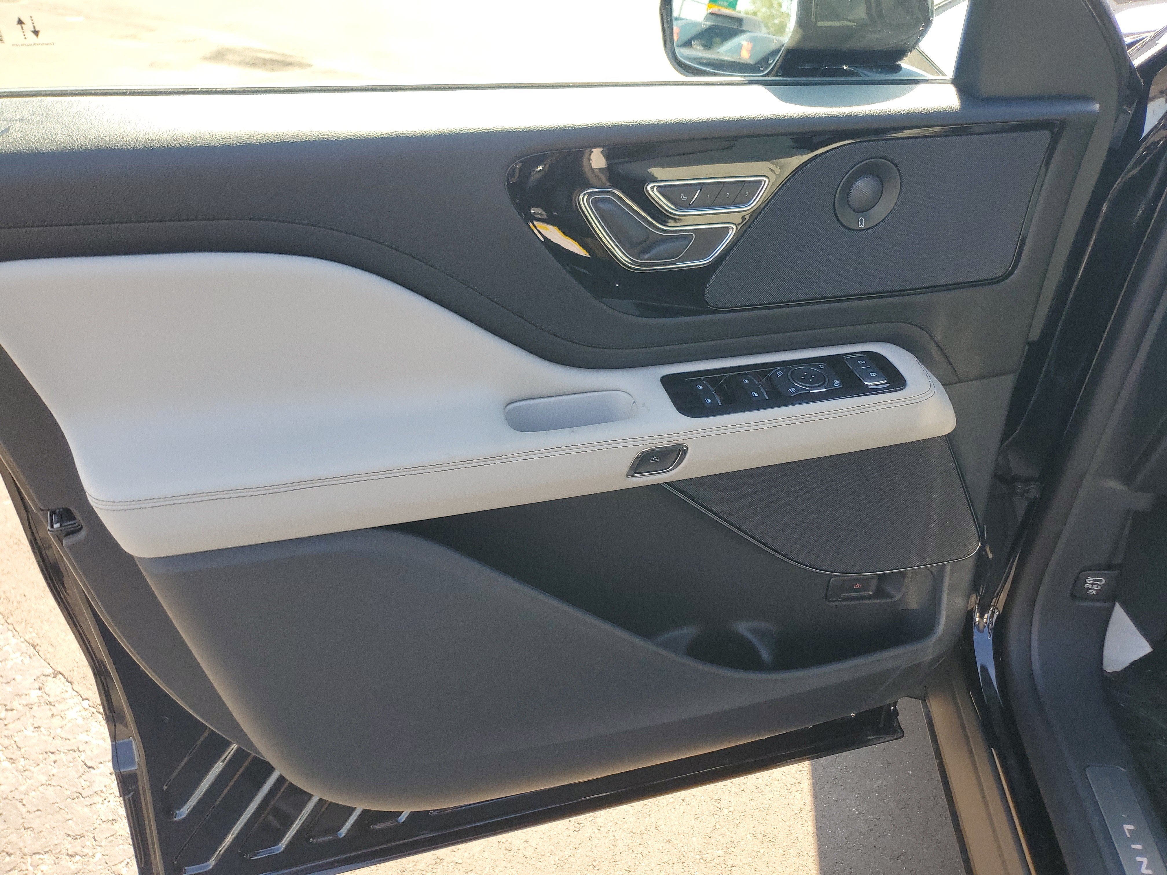 2027 Lincoln Aviator Reserve