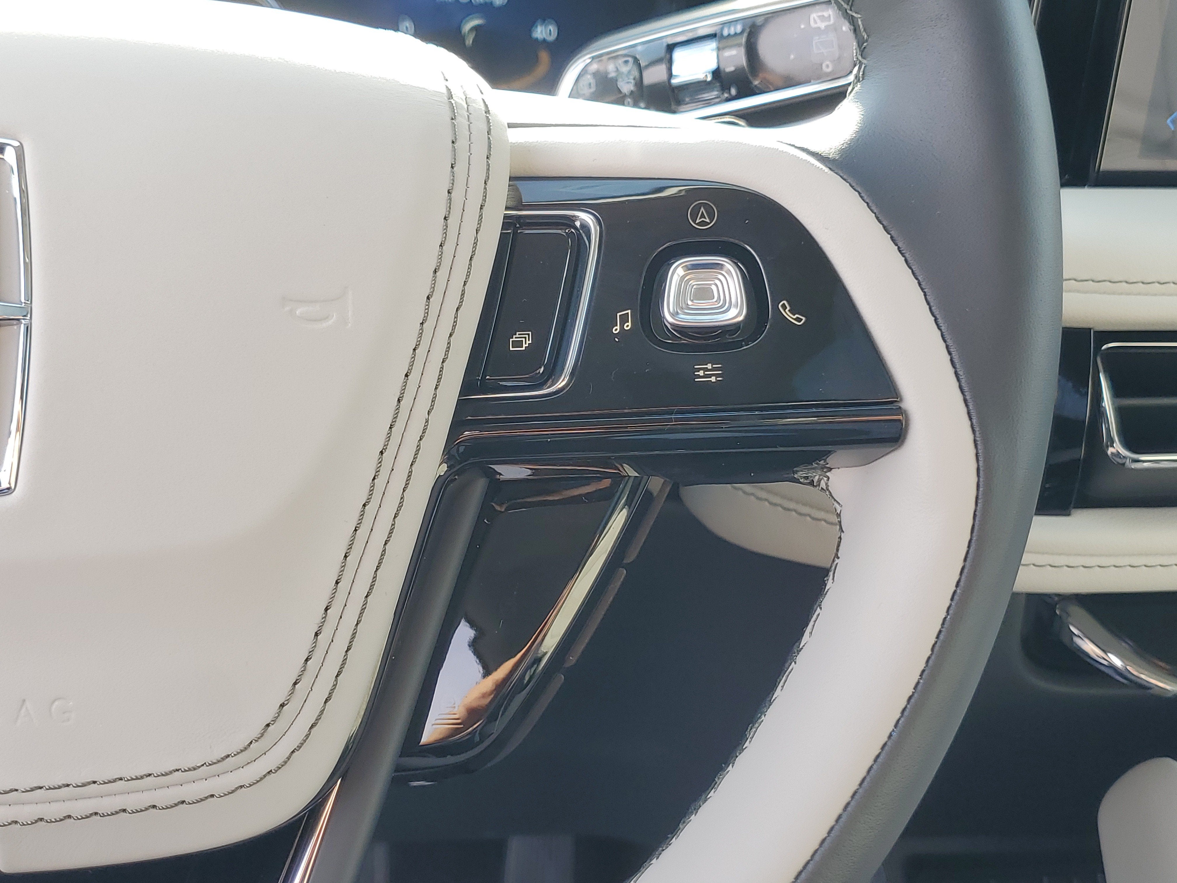 2027 Lincoln Aviator Reserve