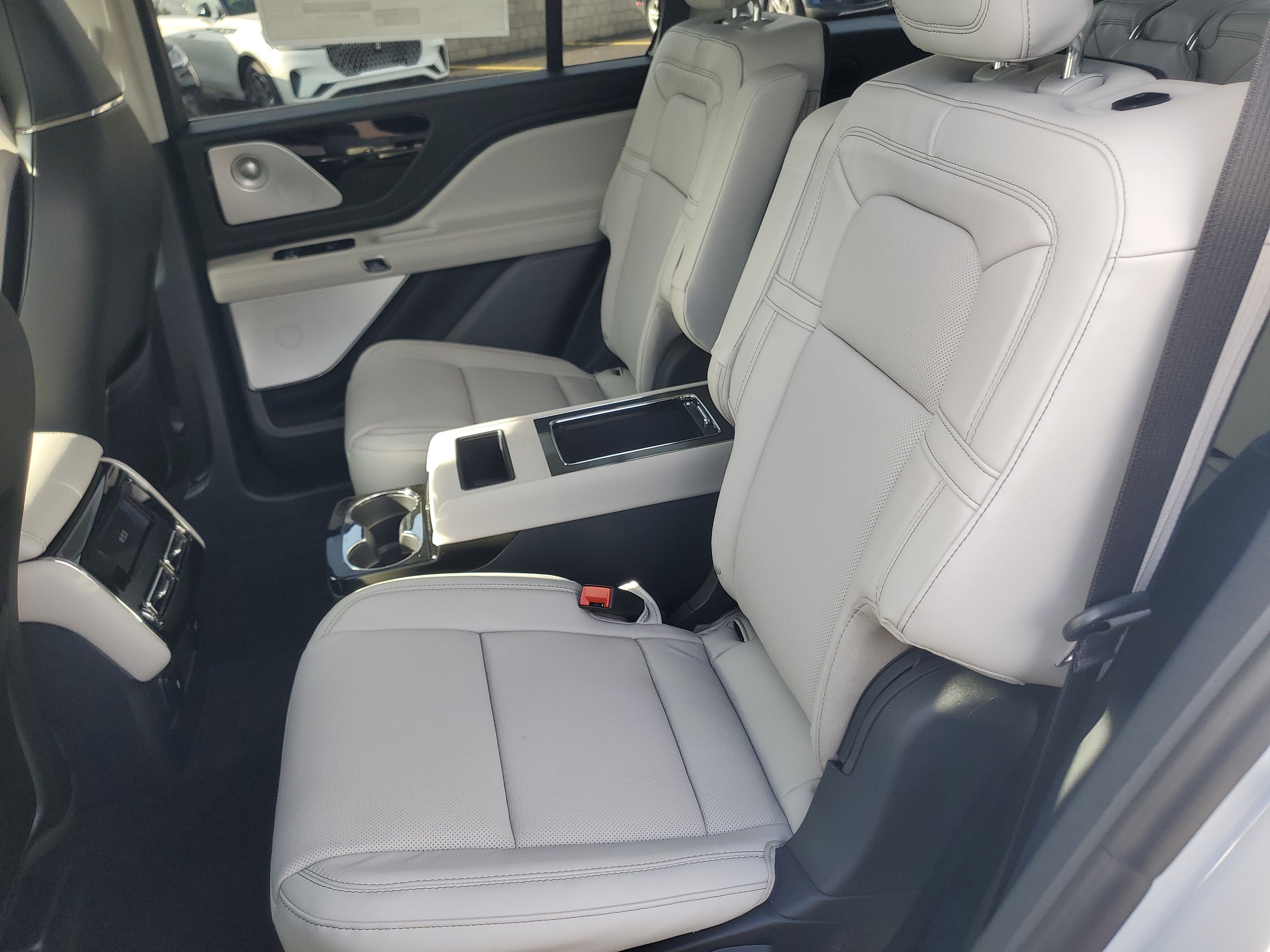 2027 Lincoln Aviator Reserve