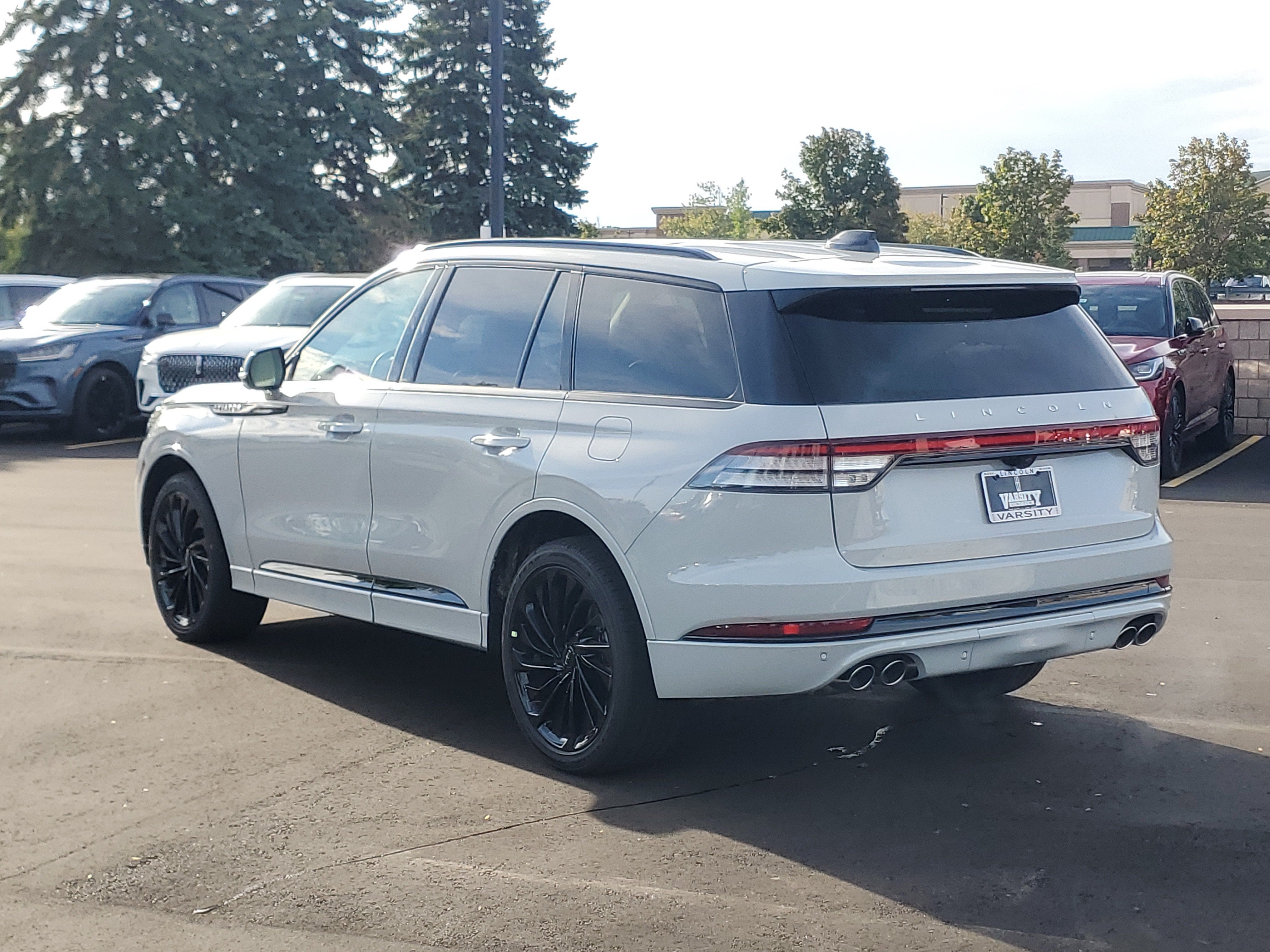 2027 Lincoln Aviator Reserve